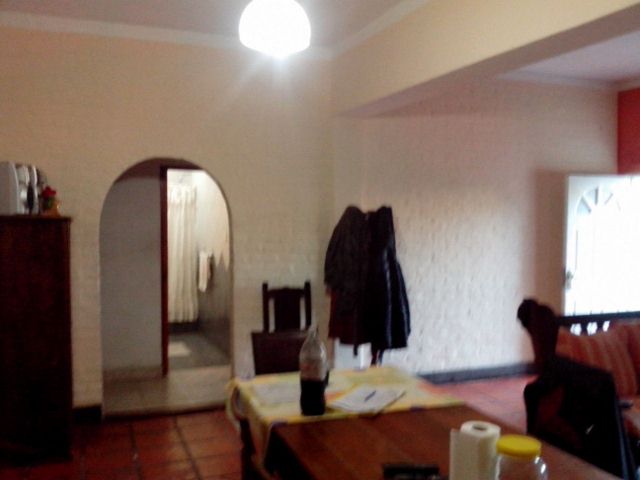 CASA CON DOS DORMITORIOS, BAÑO, LIVING-COMEDOR AMPLIO, COCINA, PATIO, PARRILLA, JARDIN, ENTRADA DE TRES AUTOS, TERRAZA MAS DEPOSITO — foto 5