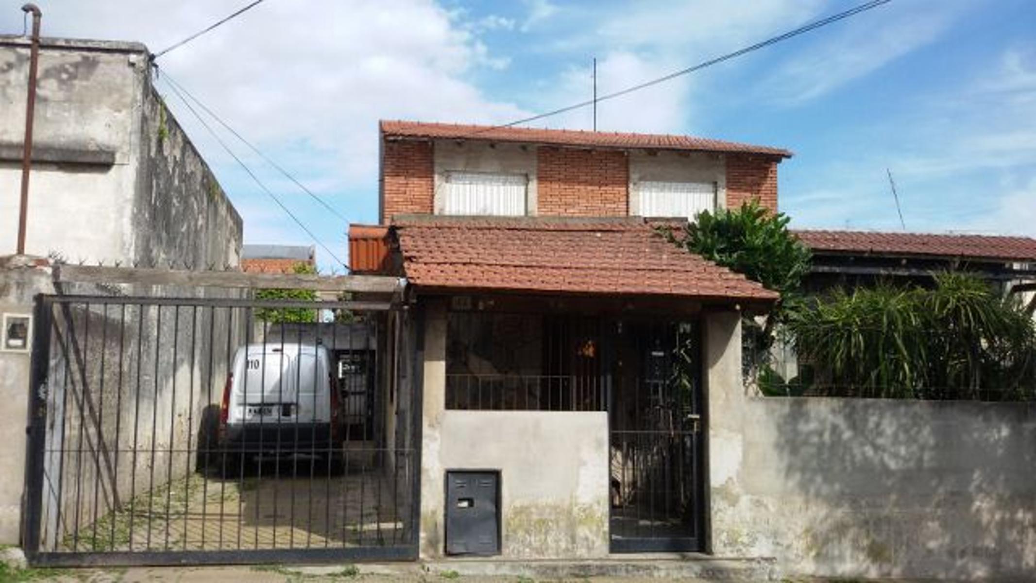 CASA DE 3 AMBIENTES CON DEPTO AL FDO — foto 6