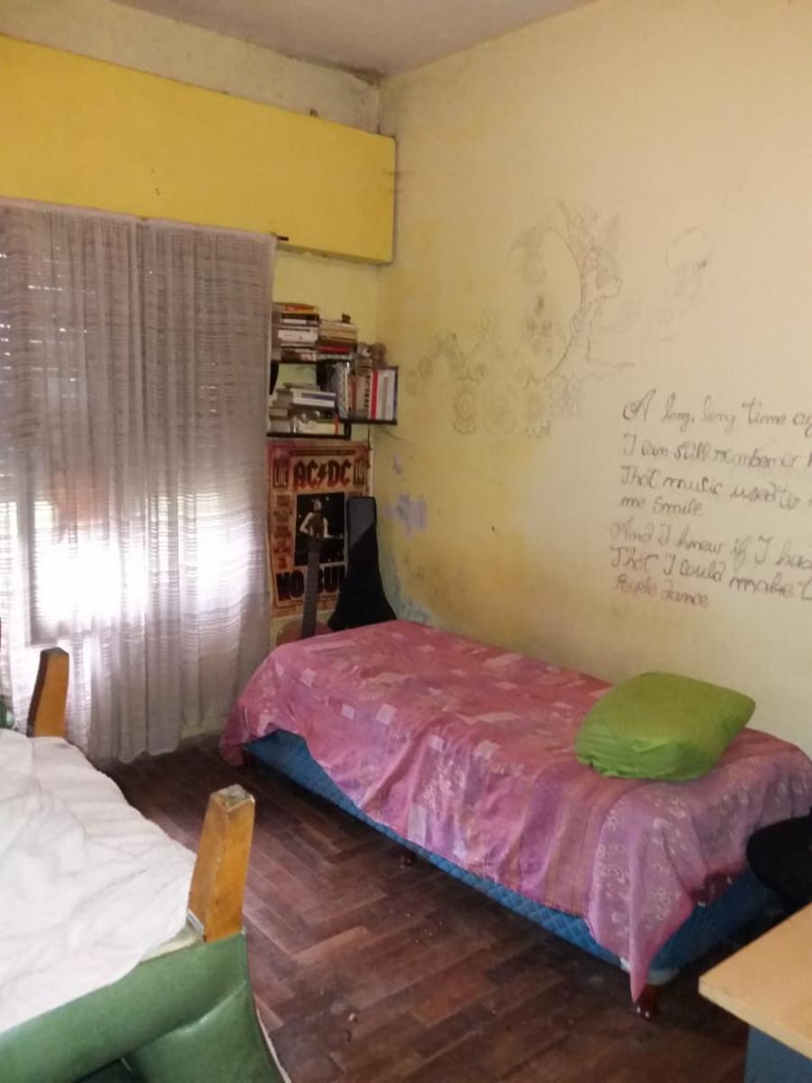 CASA DE DOS PLANTAS EN JOSE LEON SUAREZ. ESCUCHO OFERTAS — foto 5