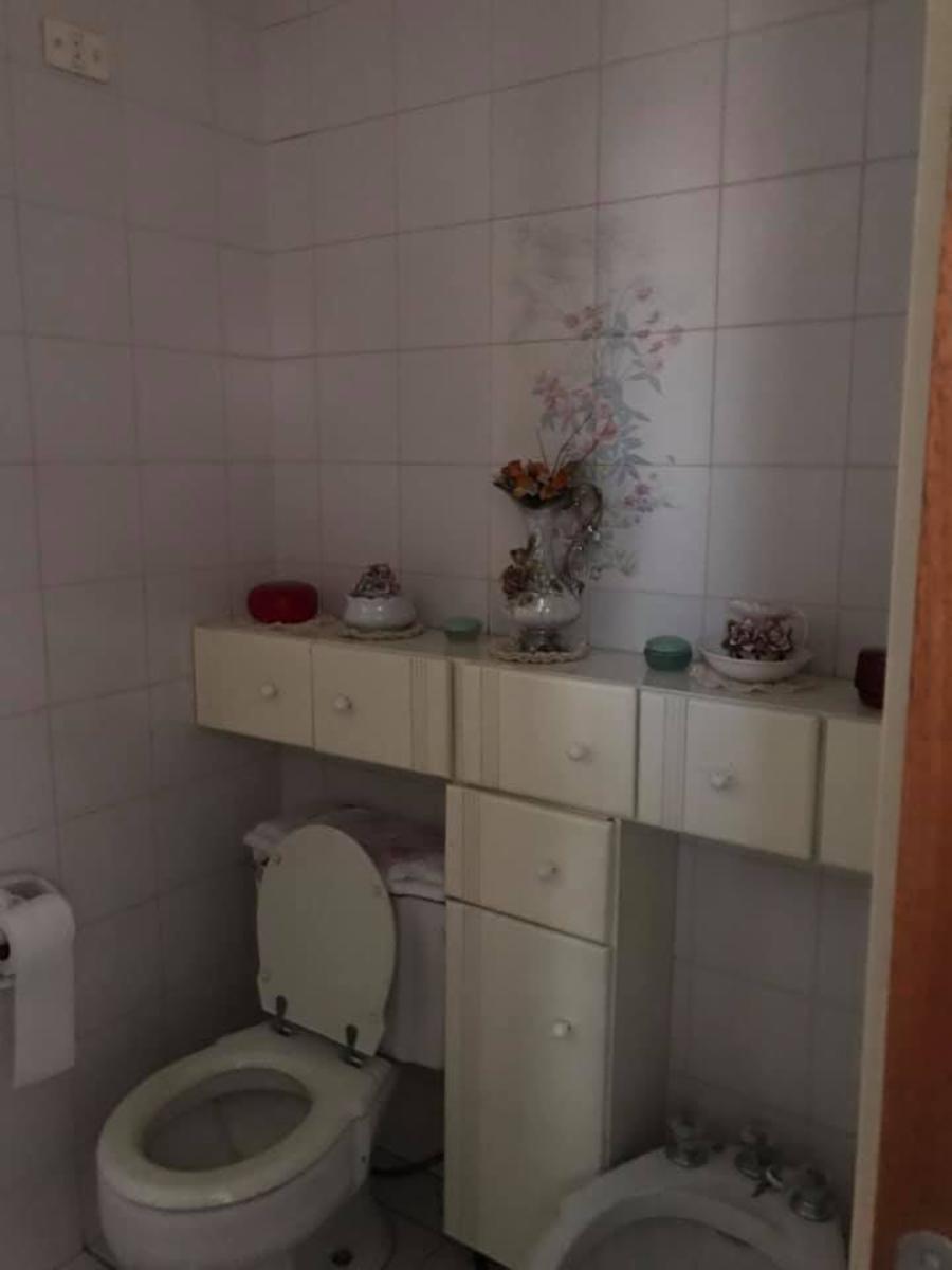 CASA EN MUY BUEN ESTADO SOBRE AVENIDA PRICIPAL. — foto 6