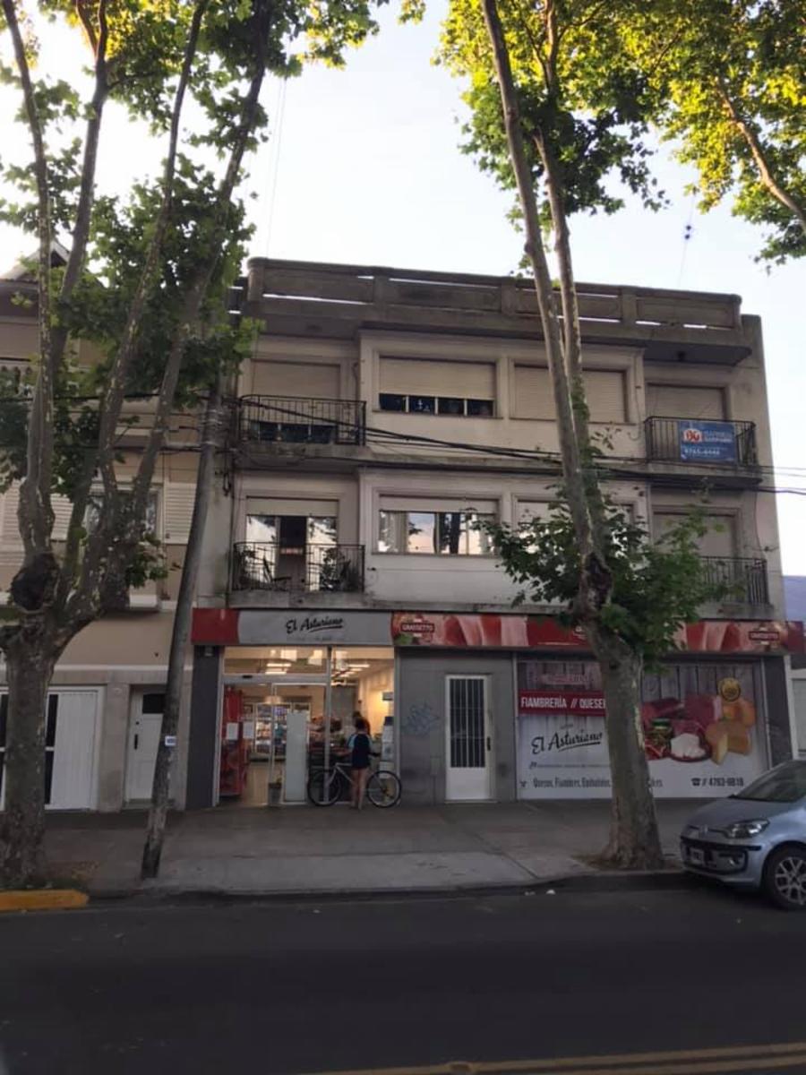 DEPARTAMENTO DE 3 AMBIENTES, EXCELENTE UBICACION. VILLA ADELINA