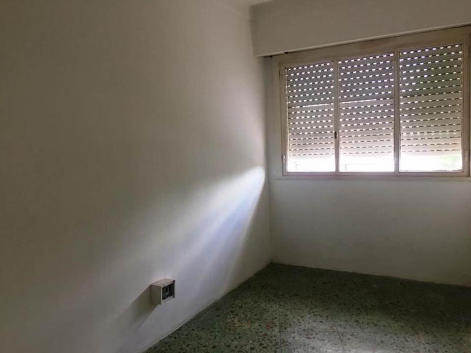 DEPARTAMENTO DE 3 AMBIENTES, EXCELENTE UBICACION. VILLA ADELINA — foto 12