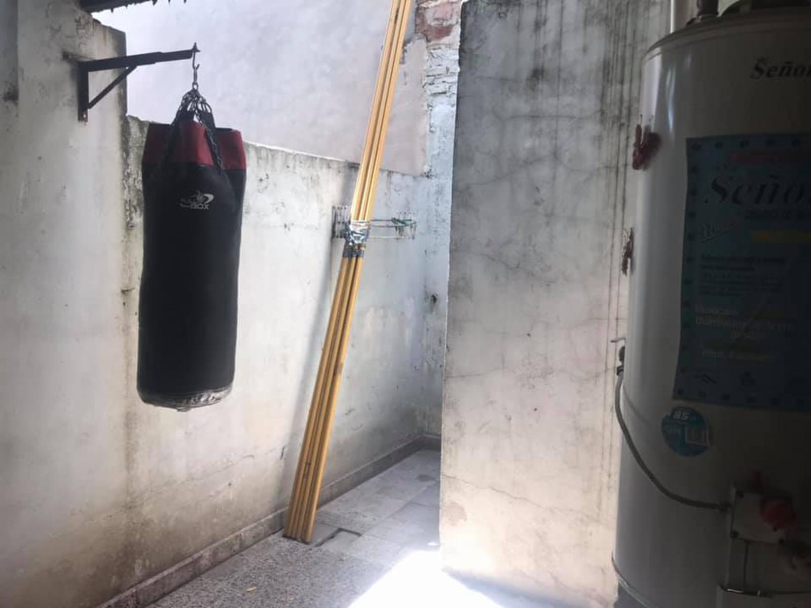 VENTA EN JOSÉ LEON SUAREZ - barrió villa Eugenio Necohea- PH AL FONDO CON ENTRADA DE AUTO - 3 ambientes y terraza CONSULTAS AL 4763-0904 / 4765-4181 — foto 7