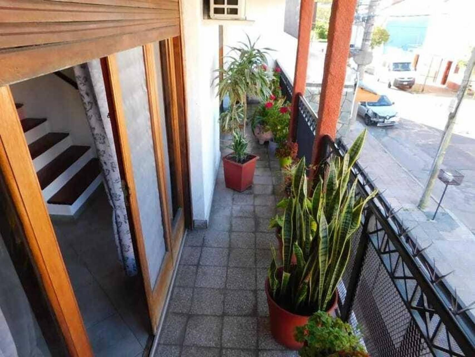 departamento en planta alta de 4 ambientes. — foto 5