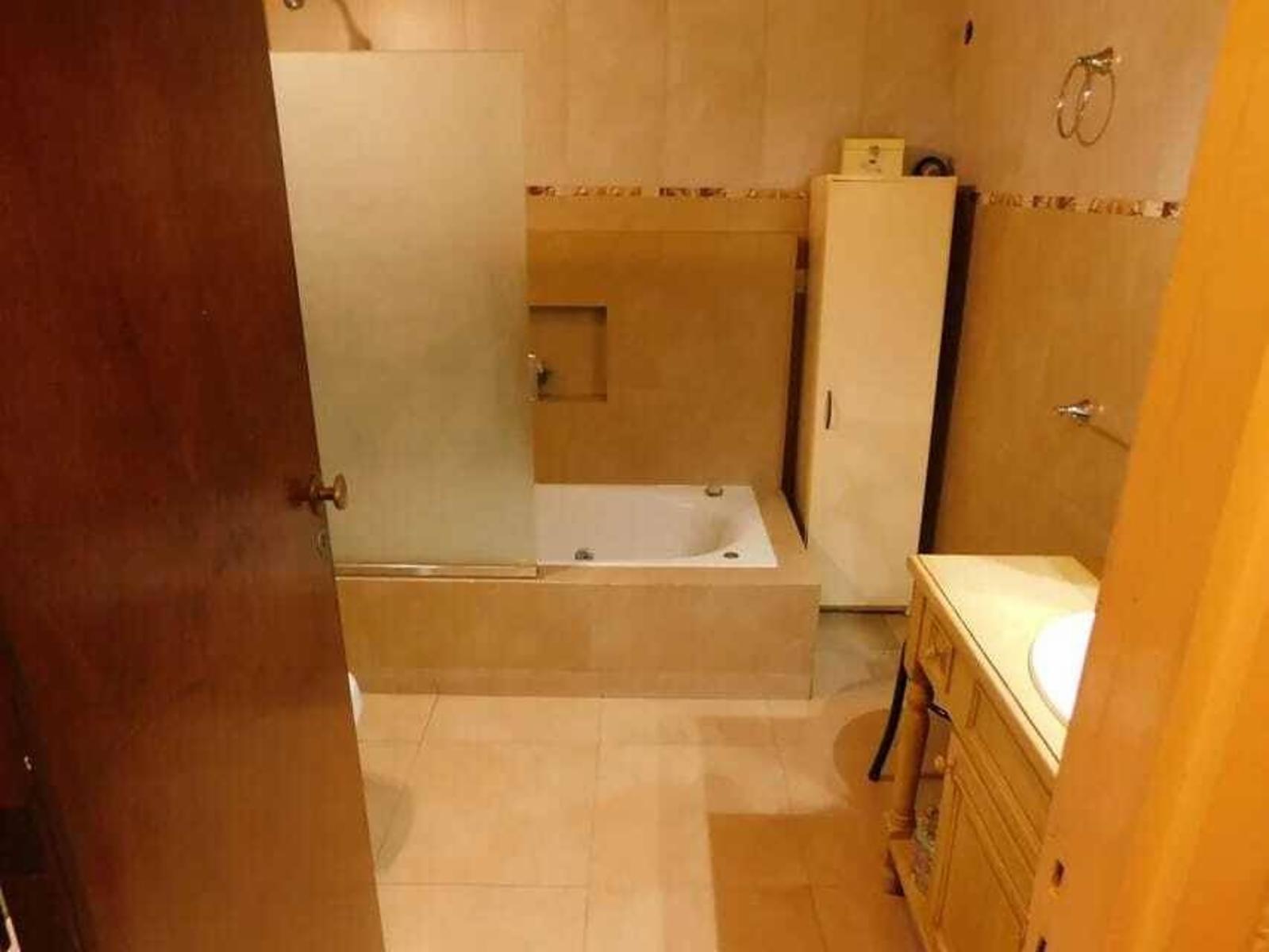 departamento en planta alta de 4 ambientes. — foto 10