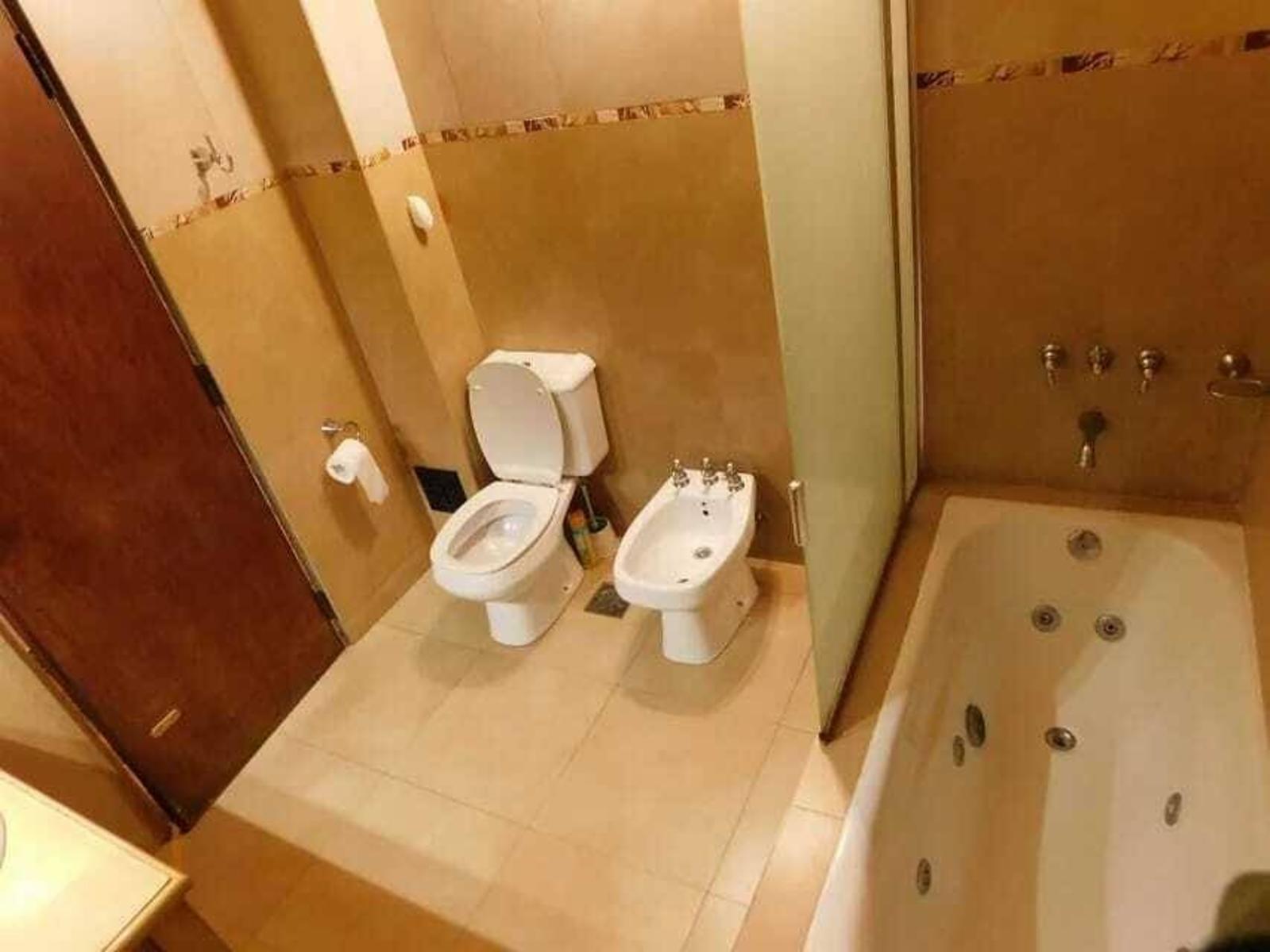 departamento en planta alta de 4 ambientes. — foto 12