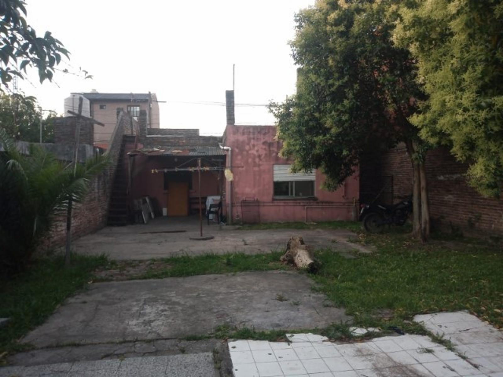 CASA DE 3 AMBIENTES CON PATIO. — foto 6