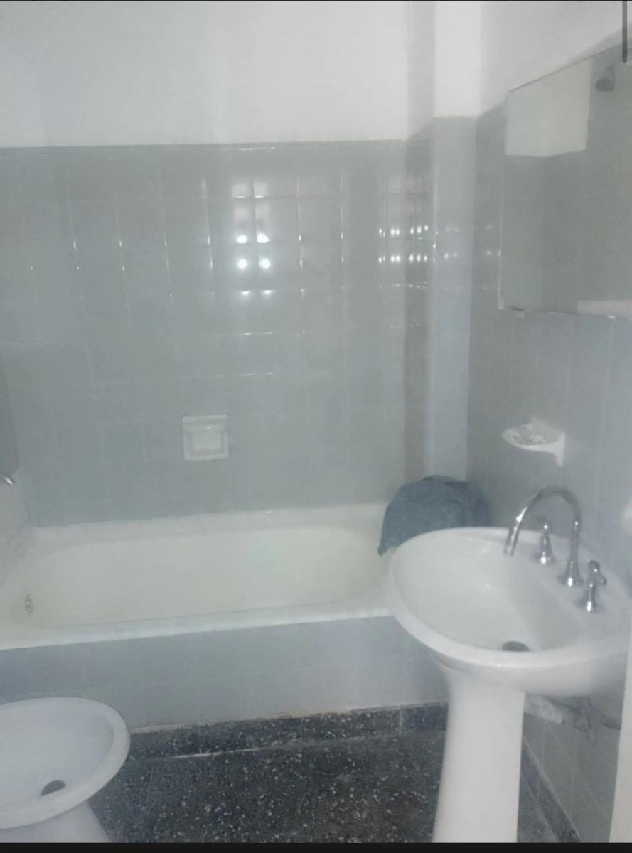 DEPARTAMENTO DE DOS AMBIENTES A MTS ED LA ESTACION DE VILLA ADELINA, — foto 14