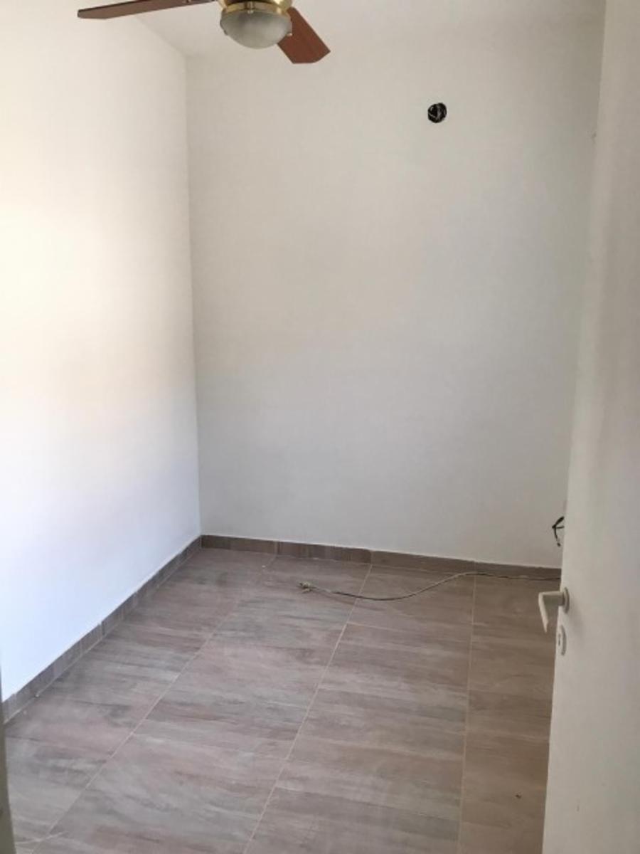 CASA DE 4 AMBIENTES CON MONOMABIENTE AL FONDO. — foto 6