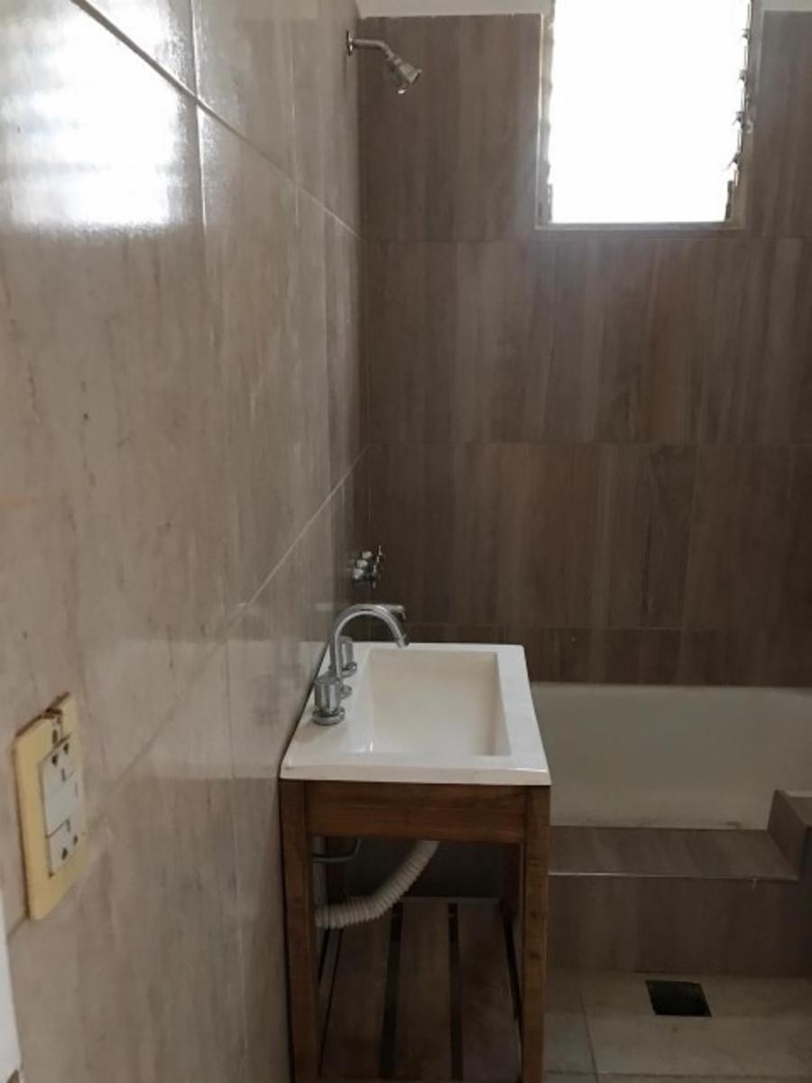 CASA DE 4 AMBIENTES CON MONOMABIENTE AL FONDO. — foto 14