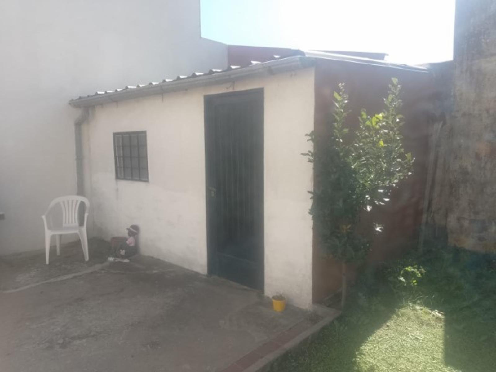 CASA DE TRES AMBIENTES — foto 9