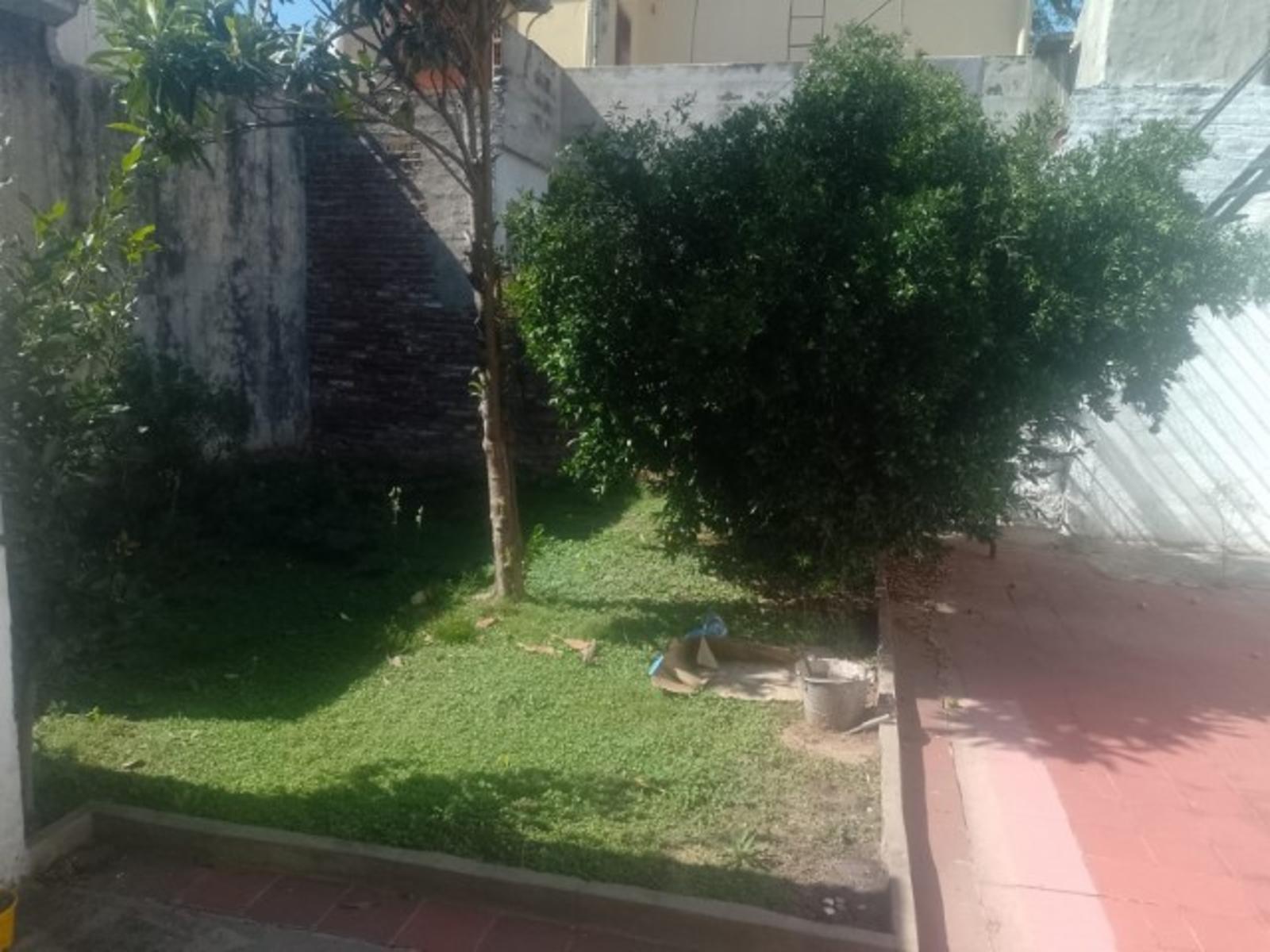 CASA DE TRES AMBIENTES — foto 10