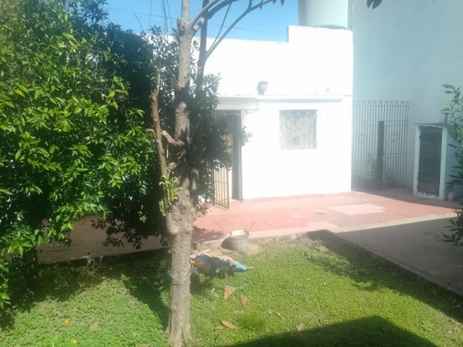 CASA DE TRES AMBIENTES — foto 11