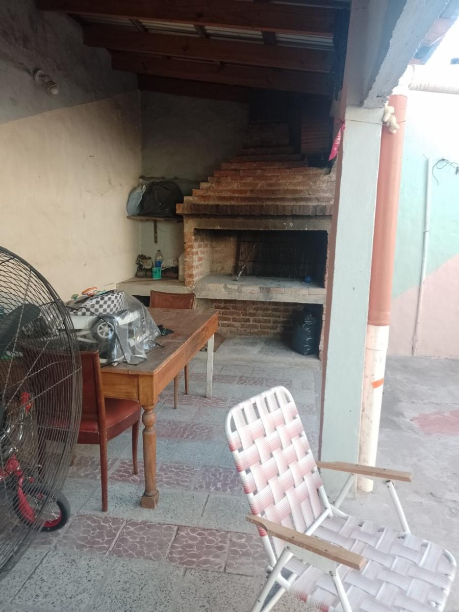 CASA DE 3 AMBIENTES CON PATIO. — foto 5