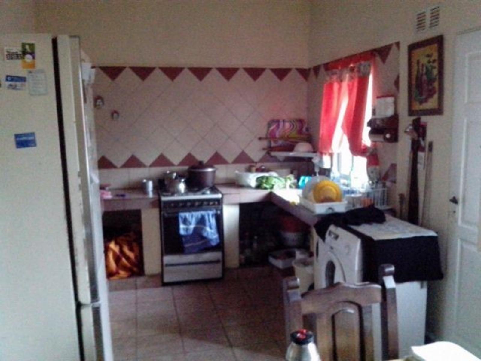 CASA DE 3 AMBIENTES CON PATIO. — foto 10