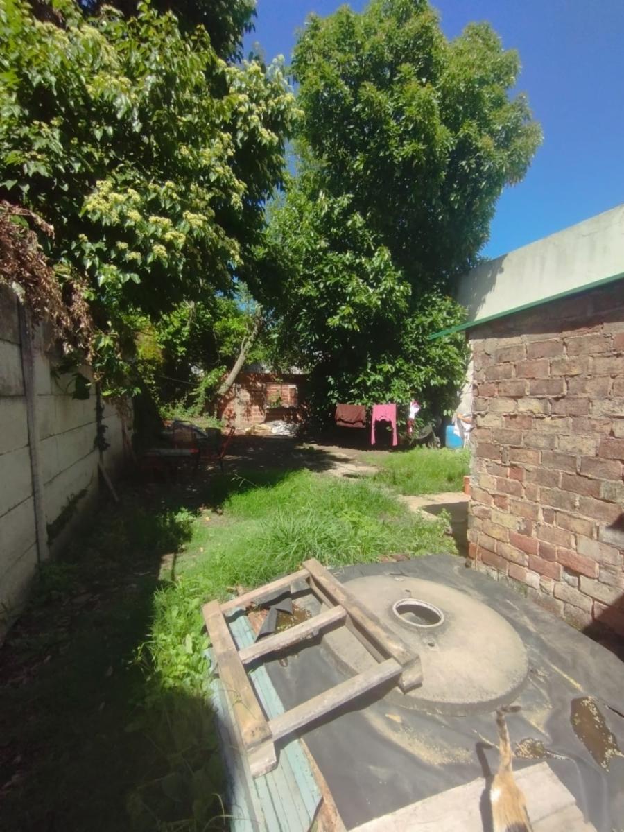 Venta de lote de 8,66x35 en bacacay al 160 entre Uriarte y Esquiú.