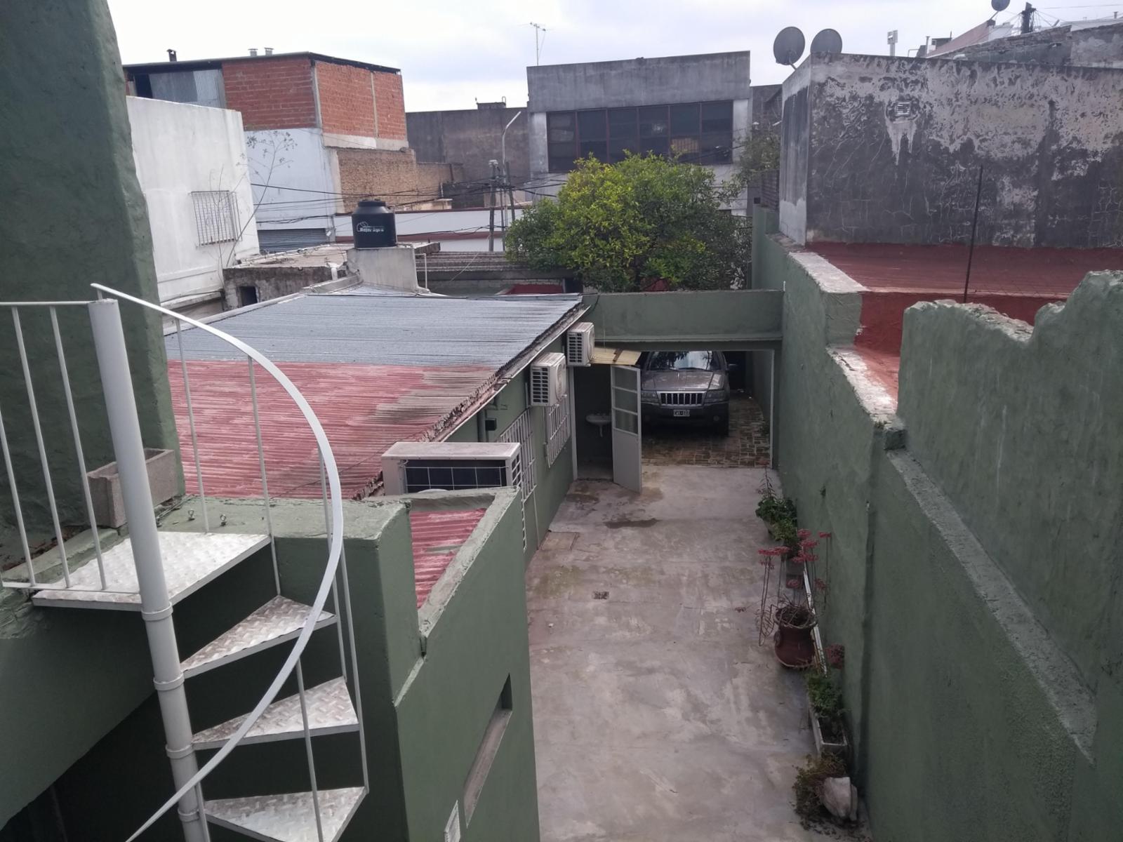 GALPÓN CON OFICINAS 250M2 EN LOTE PROPIO — foto 5