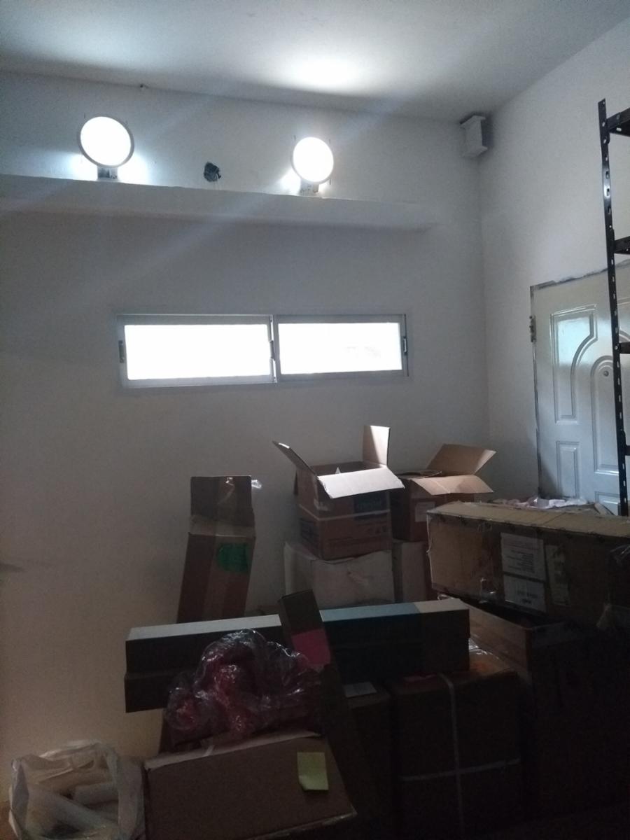 GALPÓN CON OFICINAS 250M2 EN LOTE PROPIO — foto 15