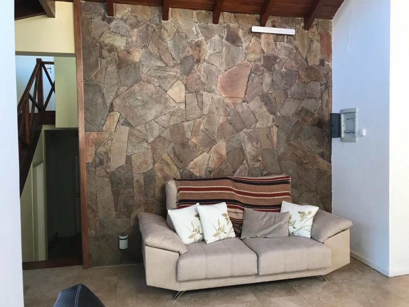 VENTA / CHALET - Bº LAS CASCADAS GOLF CARPINTERIA - San Luis.