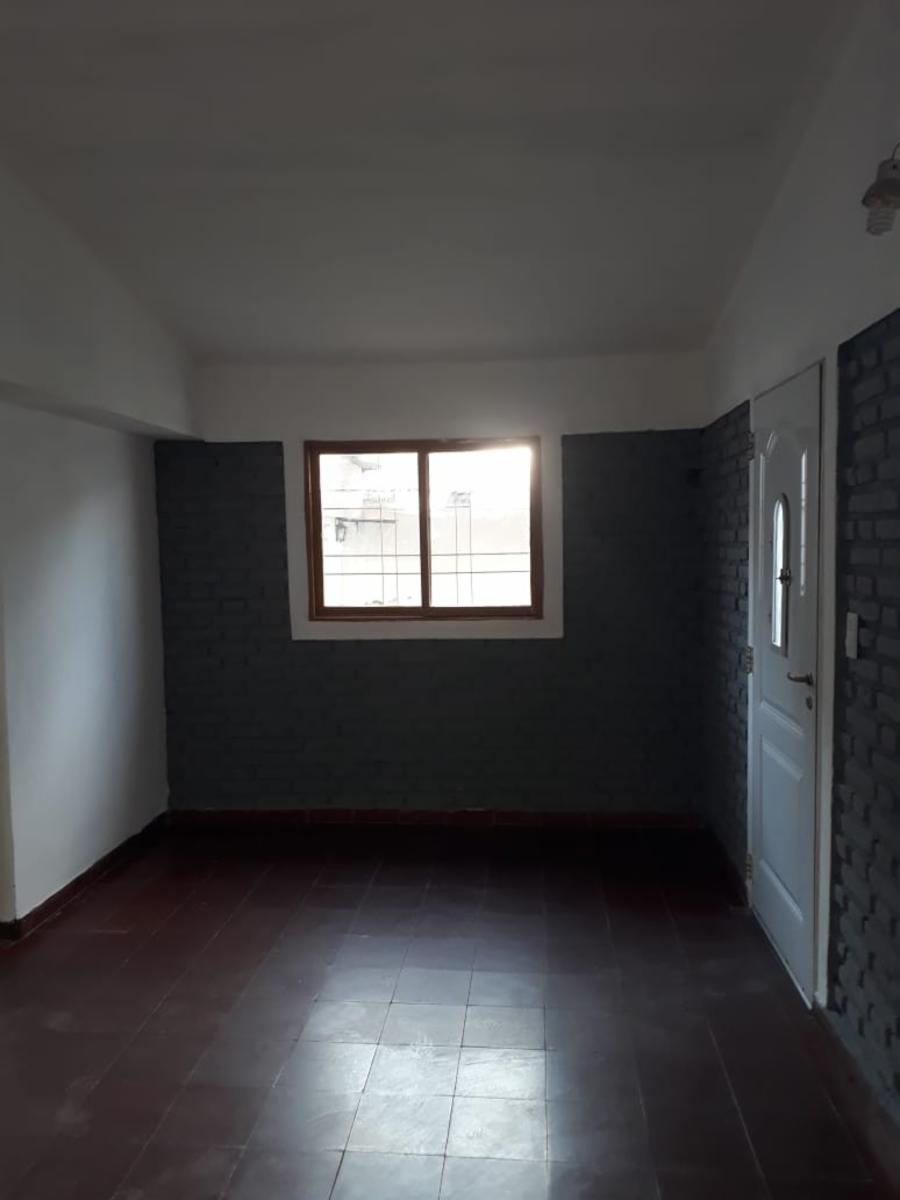 OPORTUNIDA EN VENTA LOCAL COMERCIAL Y VIVIENDA SOBRE AVENIDA — foto 3