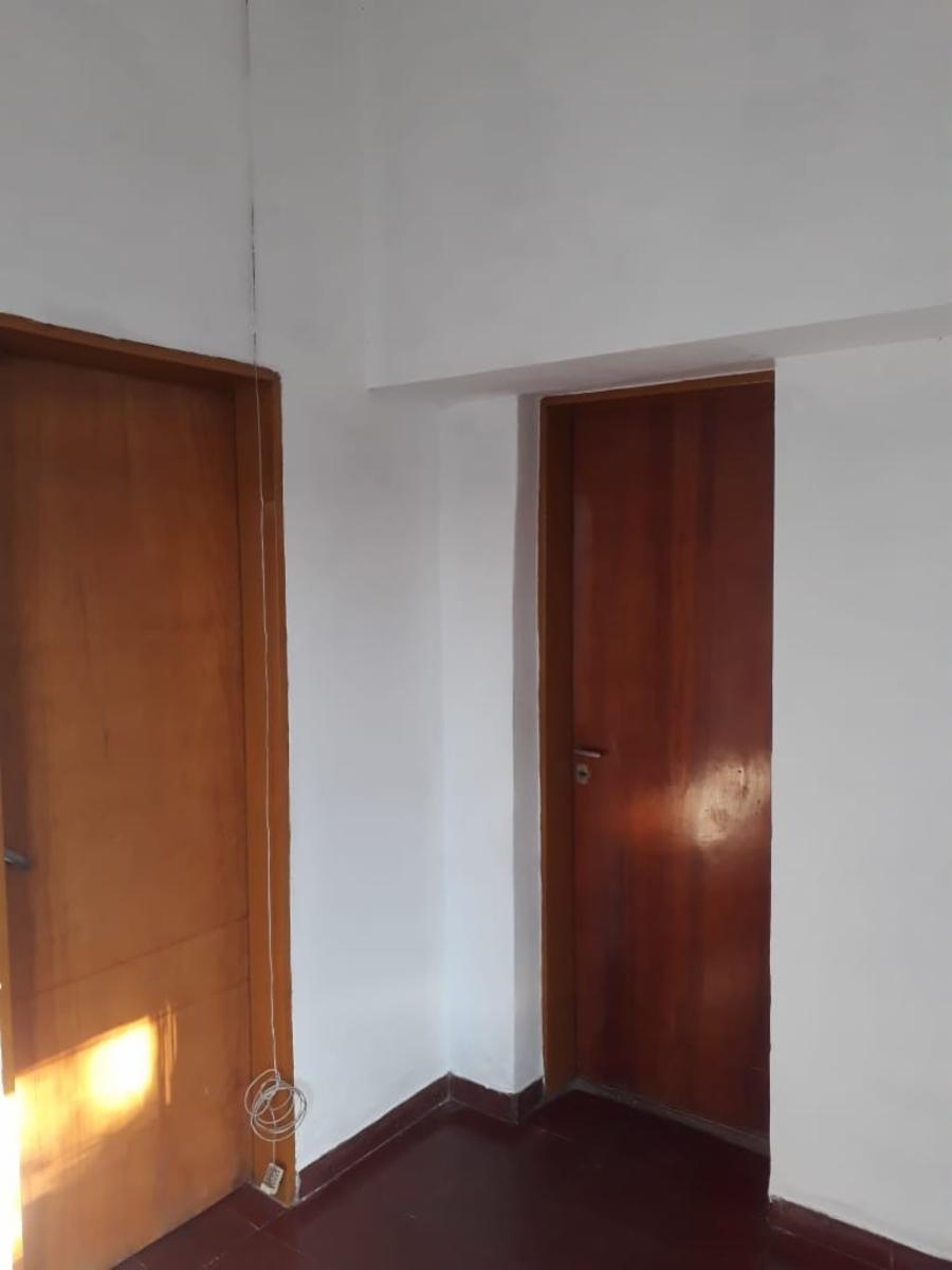OPORTUNIDA EN VENTA LOCAL COMERCIAL Y VIVIENDA SOBRE AVENIDA — foto 4