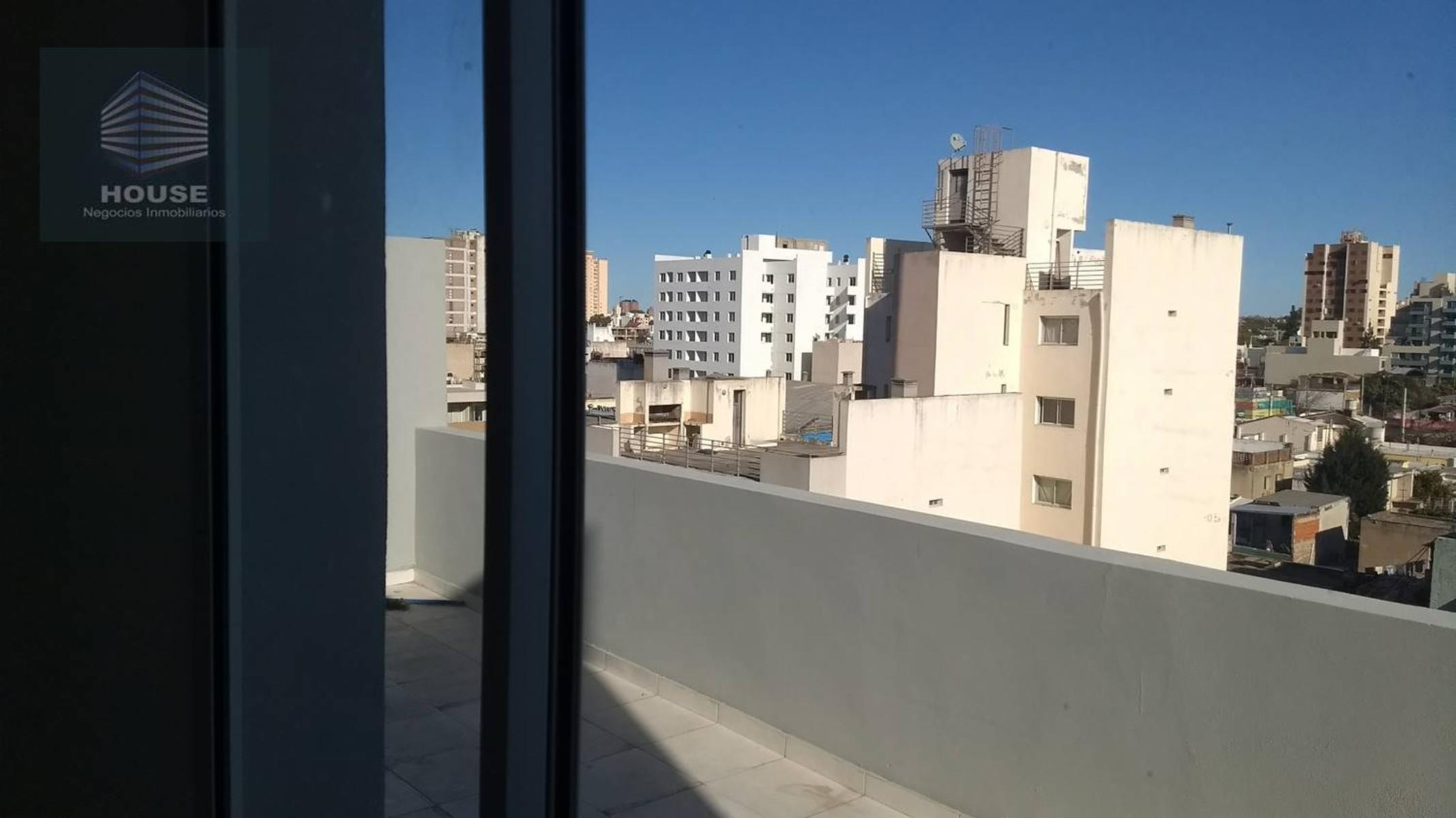 Bº ALTO ALBERDI - FRENTE CON GRAN BALCÓN TERRAZA - GAS NATURAL — foto 10