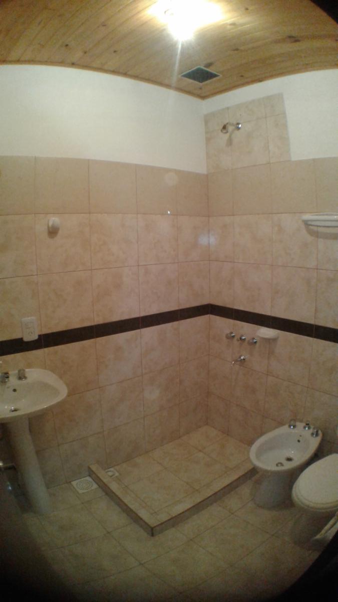 CASA DE 3 DORMITORIOS SOBRE CALLE 111 DE POSADAS. MUY PRÁCTICA POR SUS CARACTERÍSTICAS. — foto 5