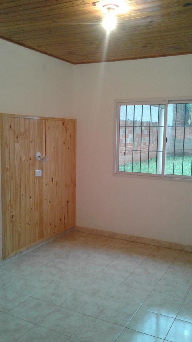 CASA DE 3 DORMITORIOS SOBRE CALLE 111 DE POSADAS. MUY PRÁCTICA POR SUS CARACTERÍSTICAS. — foto 6