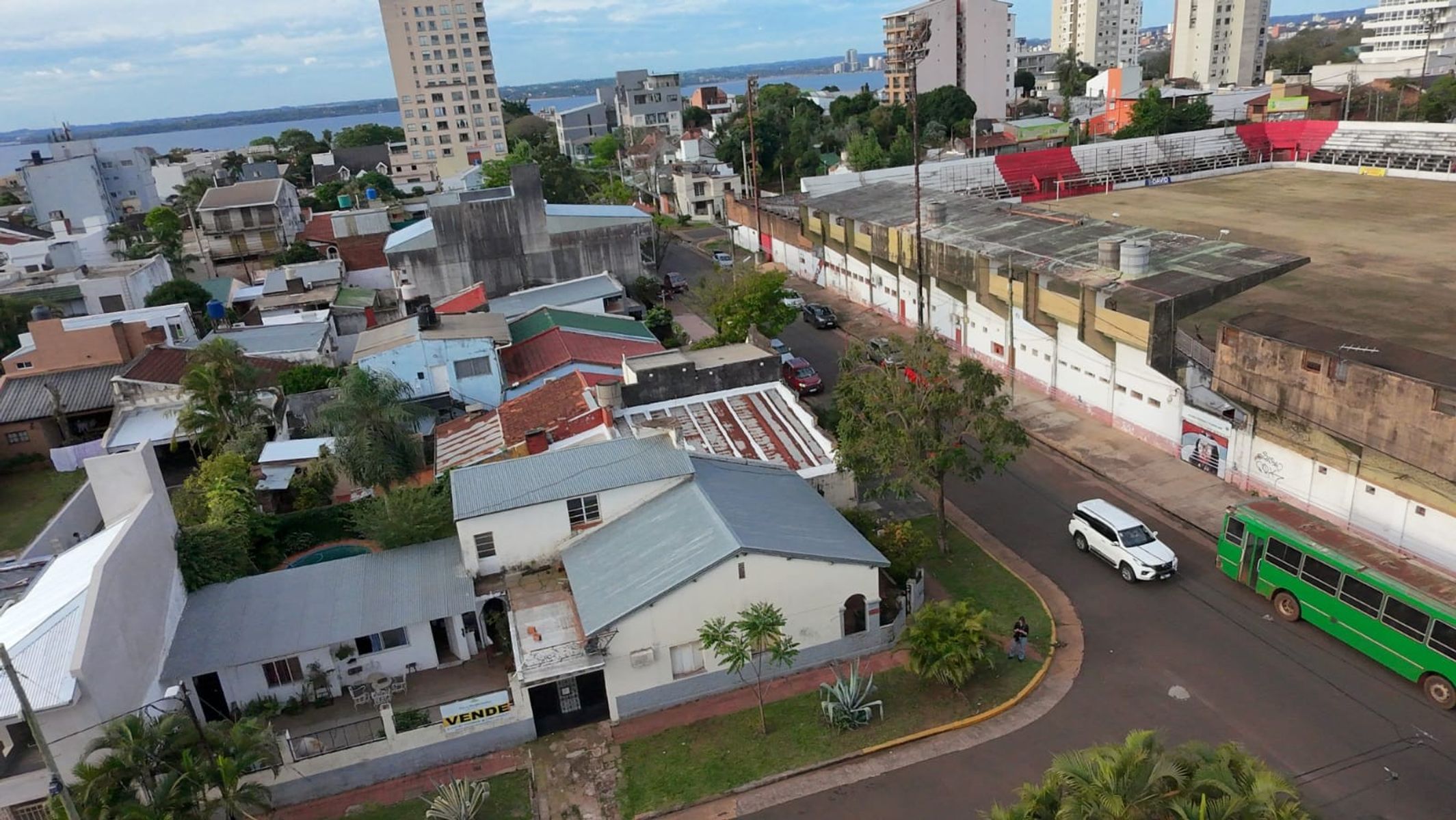 CASA EN ESQUINA EN PLENO BARRIO DE VILLA SARITA, UNO DE LOSBARRIOSMÁSPINTORESCOS DE LA CIUDAD DE POSADAS. — foto 7