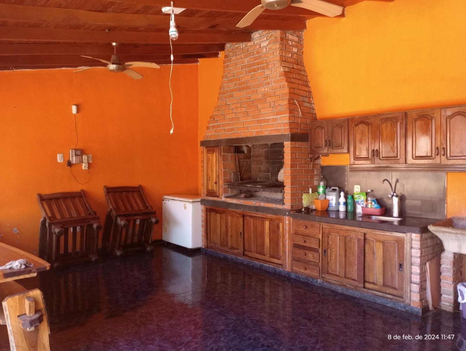 PRECIOSA CASA EN VENTA DE 3 DORMITORIOS CON QUINCHO, PARRILLA Y PILETA. — foto 9