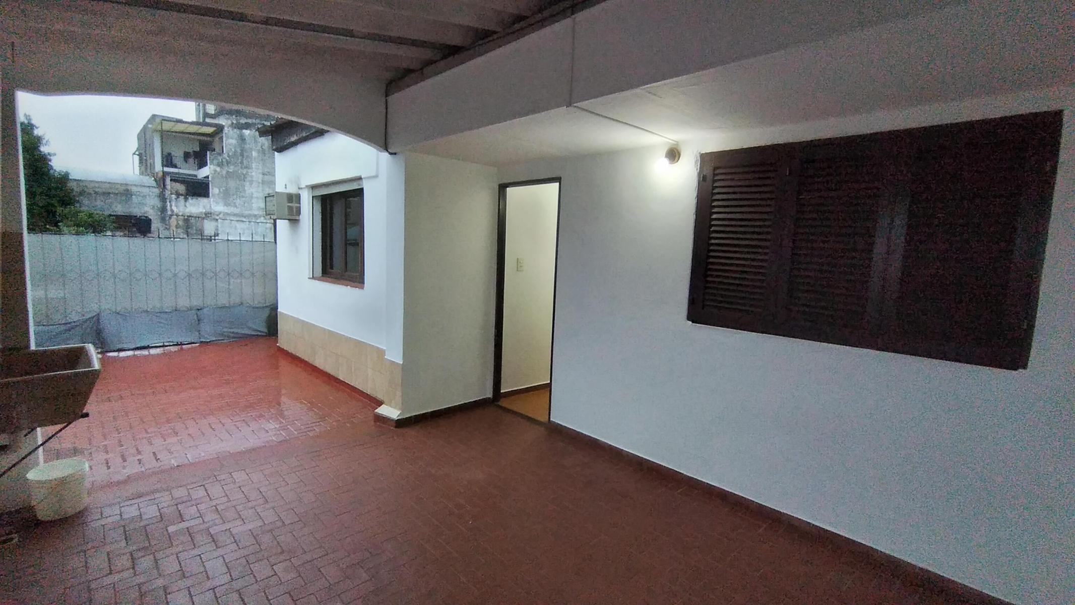 PRECIOSO PH EN VENTA SOBRE AV. LOPEZ Y PLANES - EXCELENTE UBICACIÓN. IMPERDIBLE - 6