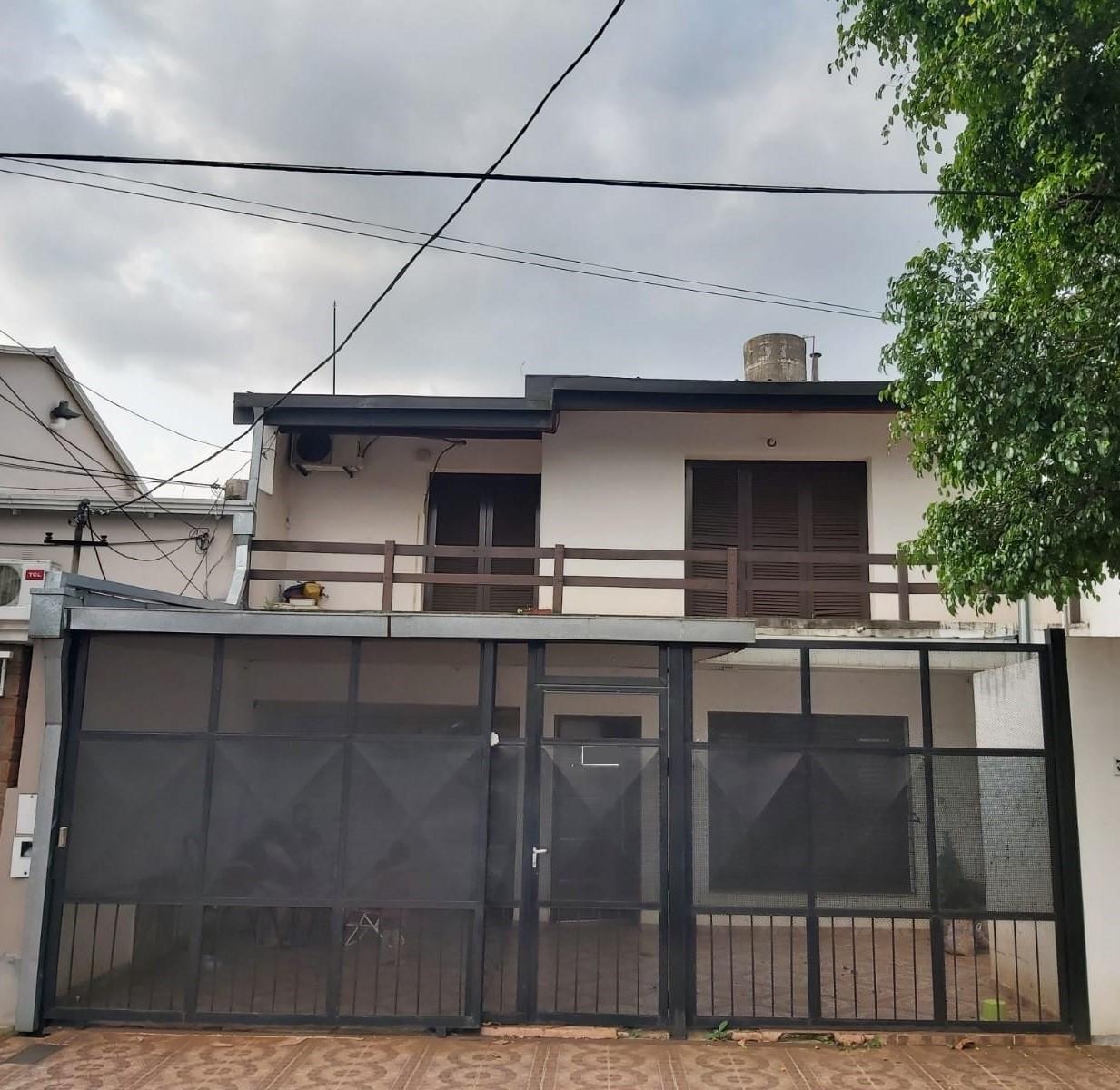 PRECIOSO PH EN VENTA SOBRE AV. LOPEZ Y PLANES - EXCELENTE UBICACIÓN. IMPERDIBLE - 12