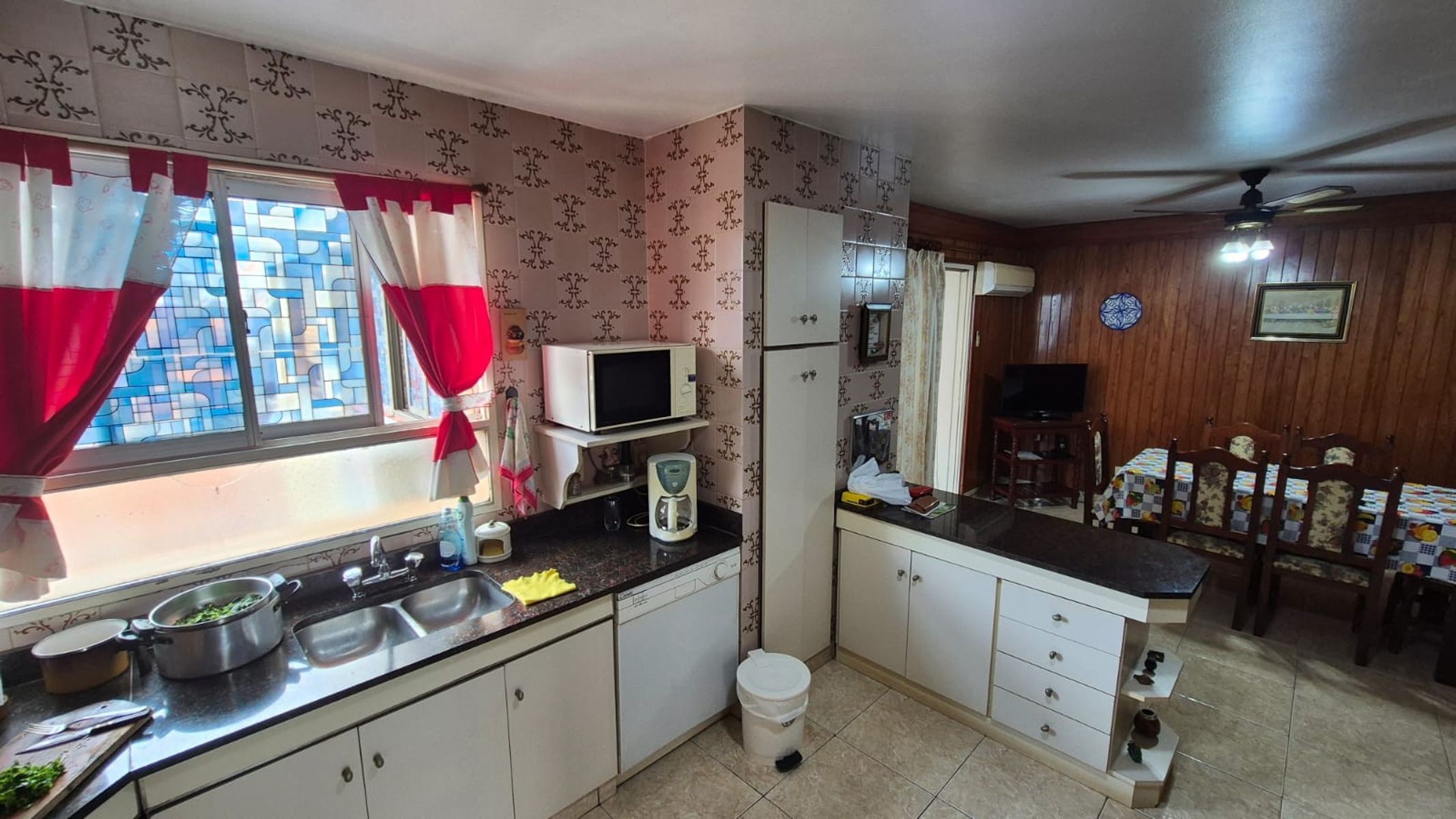 IMPERDIBLE PISO EN VENTA DE 270M2 APROX EN PLENO CENTRO DE LA CIUDAD DE POSADAS. — foto 9
