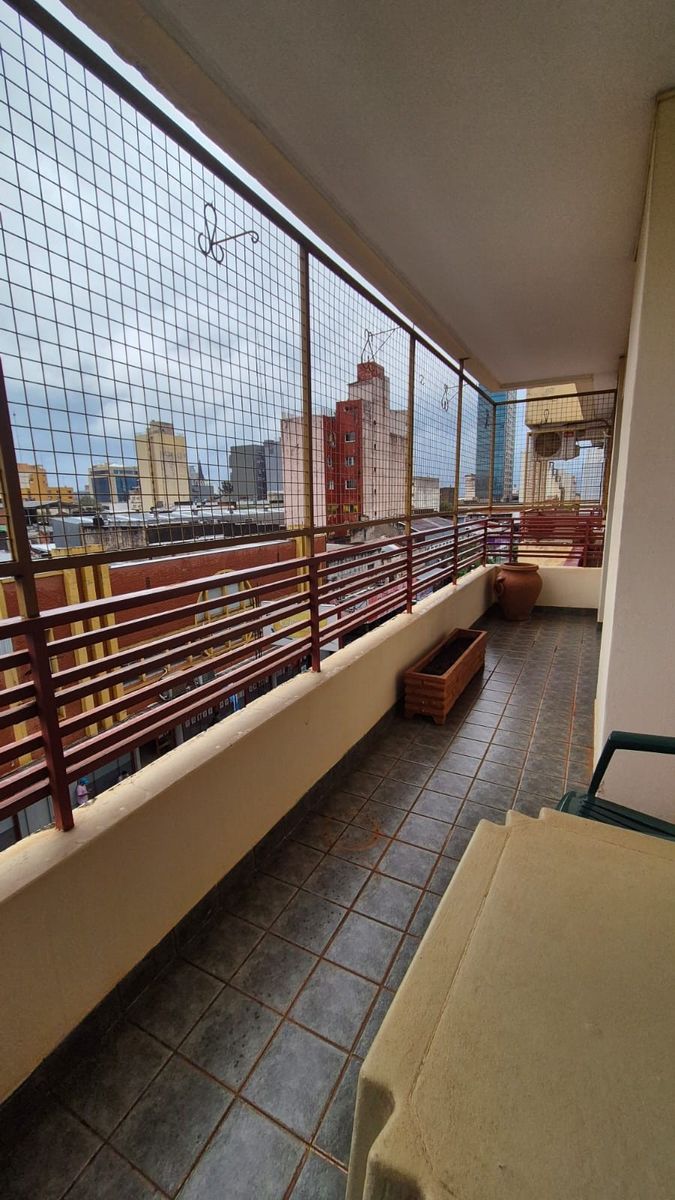 IMPERDIBLE PISO EN VENTA DE 270M2 APROX EN PLENO CENTRO DE LA CIUDAD DE POSADAS. — foto 11