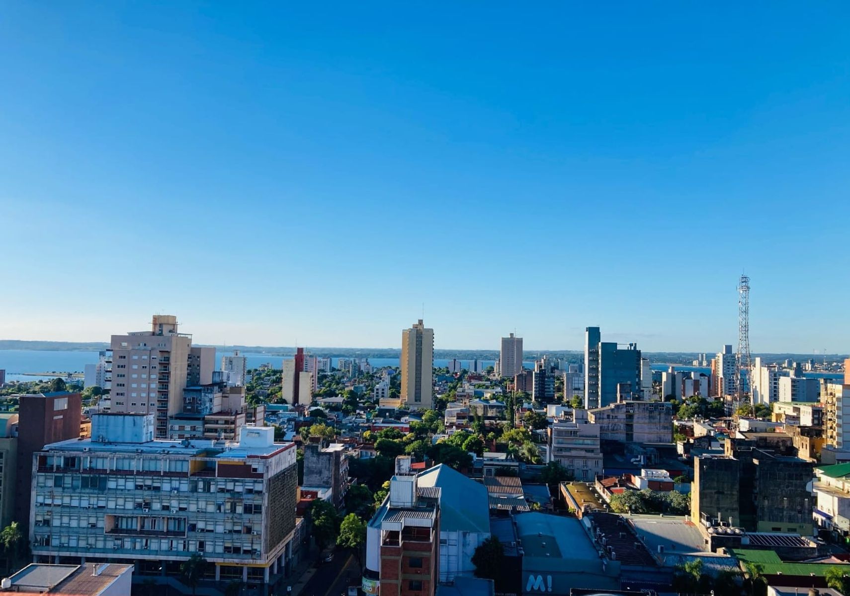 IMPERDIBLE PISO EN VENTA DE 270M2 APROX EN PLENO CENTRO DE LA CIUDAD DE POSADAS. — foto 14