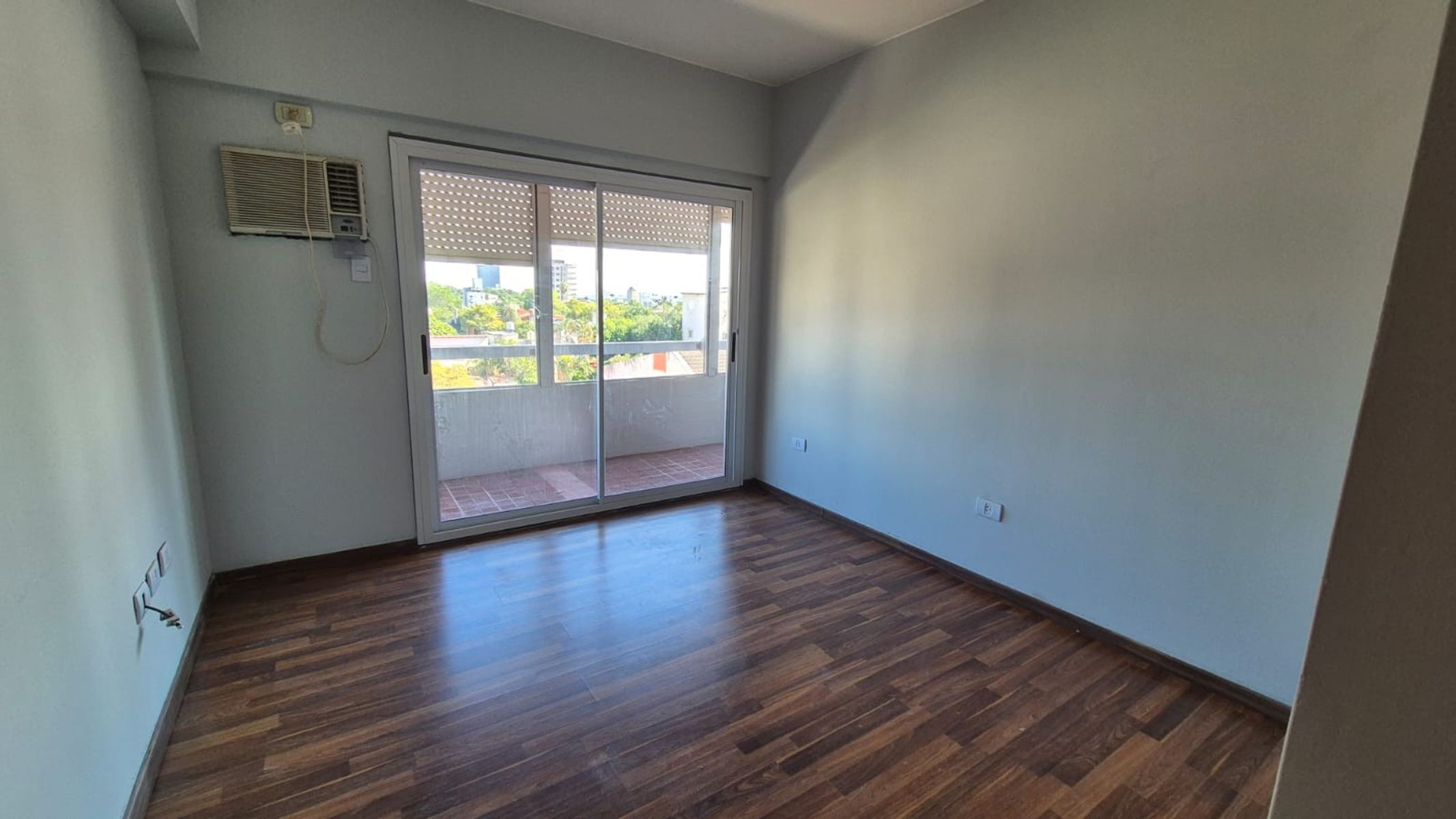 PRECIOSO DEPARTAMENTO EN VENTA DE DOS DORMITORIOS A PASOS DEL CENTRO DE LA CIUDAD DE POSADAS. - 5