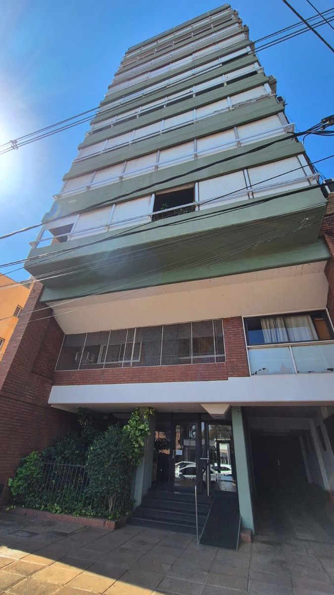 PRECIOSO DEPARTAMENTO EN VENTA DE DOS DORMITORIOS A PASOS DEL CENTRO DE LA CIUDAD DE POSADAS. - 10