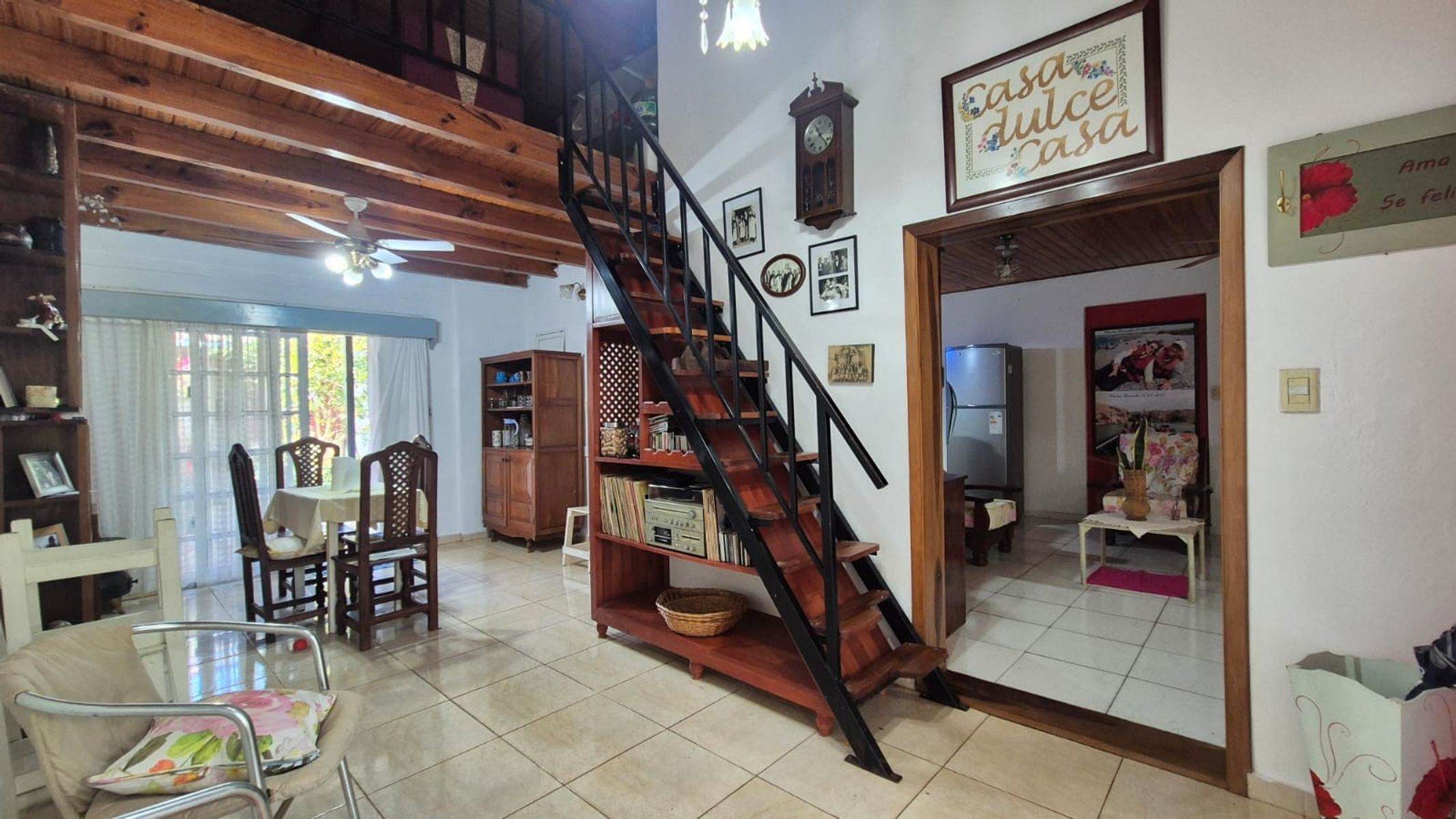 PRECIOSA PROPIEDAD EN VENTA EN ESQUINA - BARRIO SANTAHELENA.-GARUPÁ.APTA CRÉDITO HIPOTECARIO. — foto 4