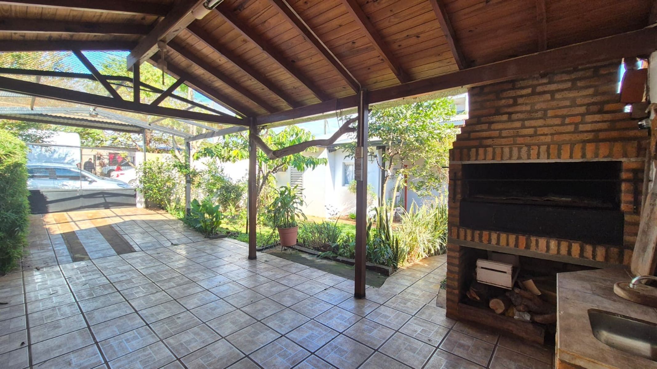 PRECIOSA PROPIEDAD EN VENTA EN ESQUINA - BARRIO SANTAHELENA.-GARUPÁ.APTA CRÉDITO HIPOTECARIO. — foto 11