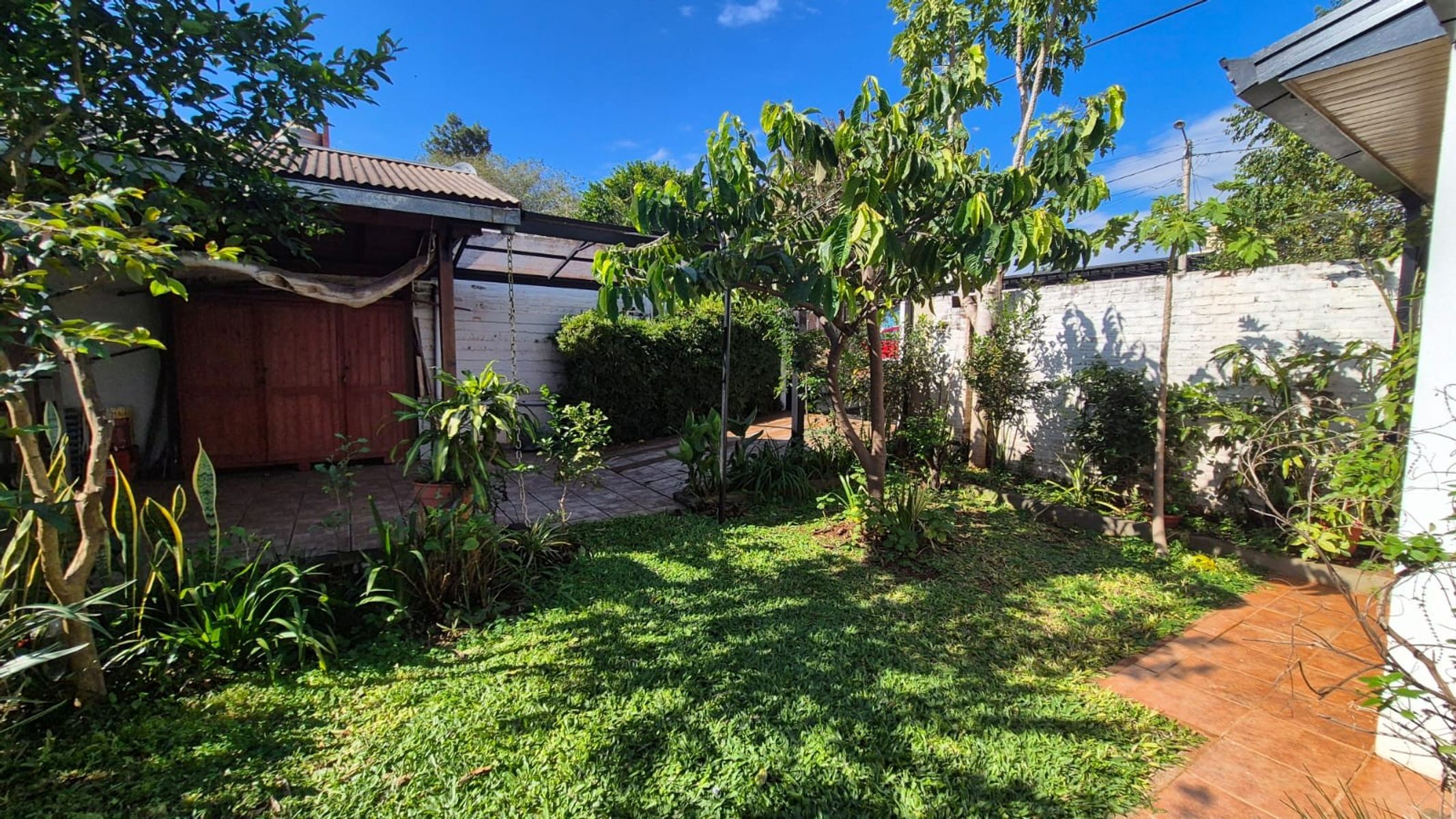 PRECIOSA PROPIEDAD EN VENTA EN ESQUINA - BARRIO SANTAHELENA.-GARUPÁ.APTA CRÉDITO HIPOTECARIO. — foto 12