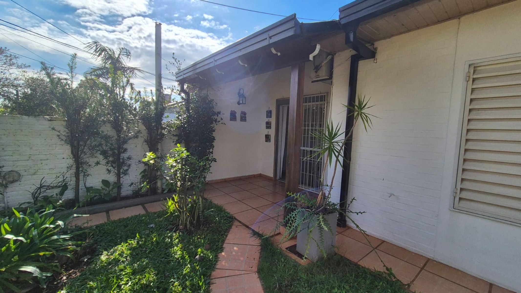 PRECIOSA PROPIEDAD EN VENTA EN ESQUINA - BARRIO SANTAHELENA.-GARUPÁ.APTA CRÉDITO HIPOTECARIO. — foto 14