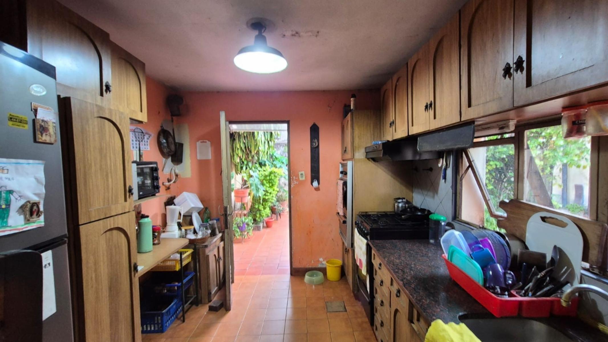 CASA EN VENTA SOBRE CALLE BELGRANO. EXCELENTE OPORTUNIDAD. — foto 6