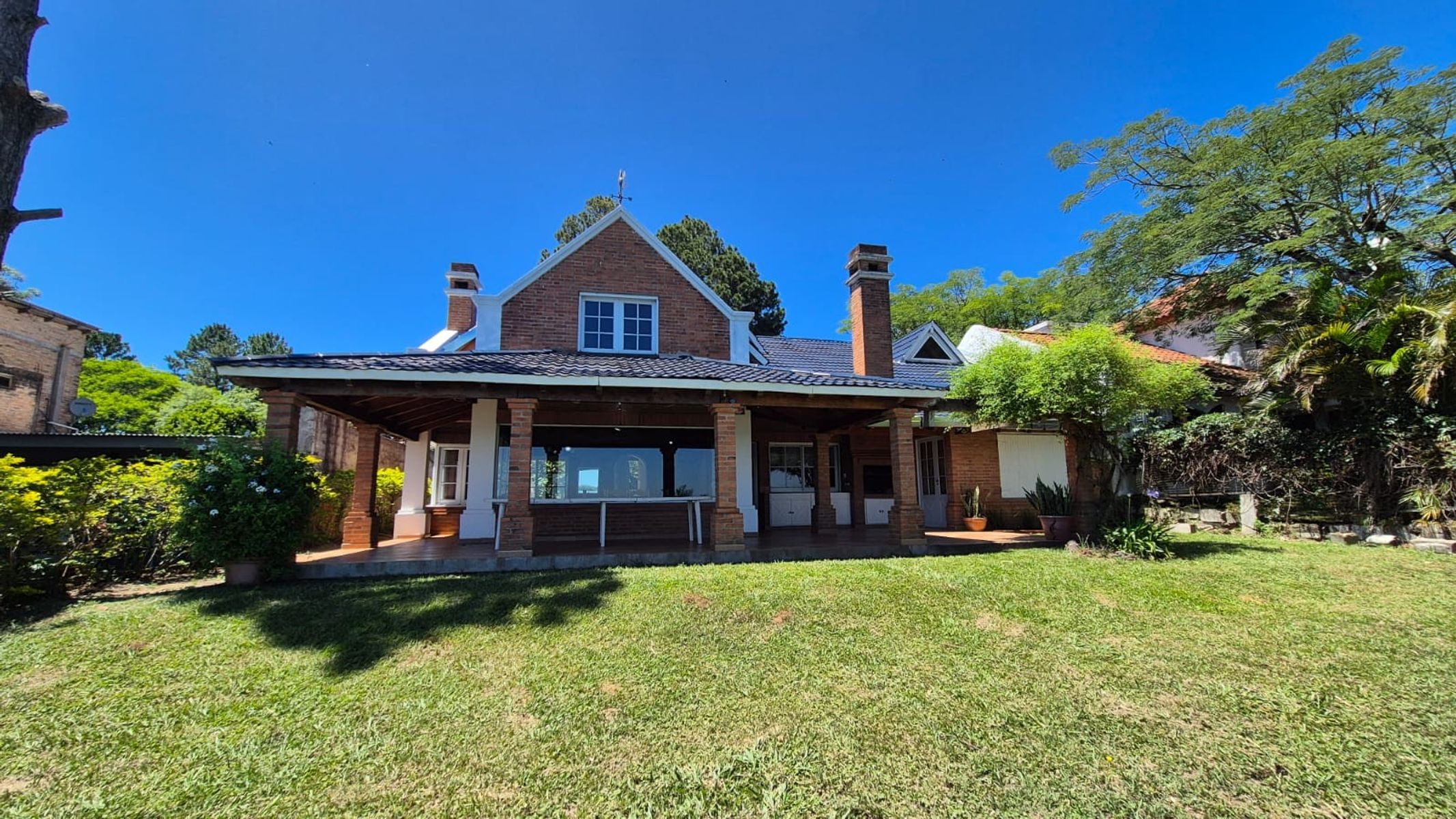 LA CASA DE TU SUEÑOS EN VENTA HERMOSA CON SALIDA AL RÍO PARANÁ