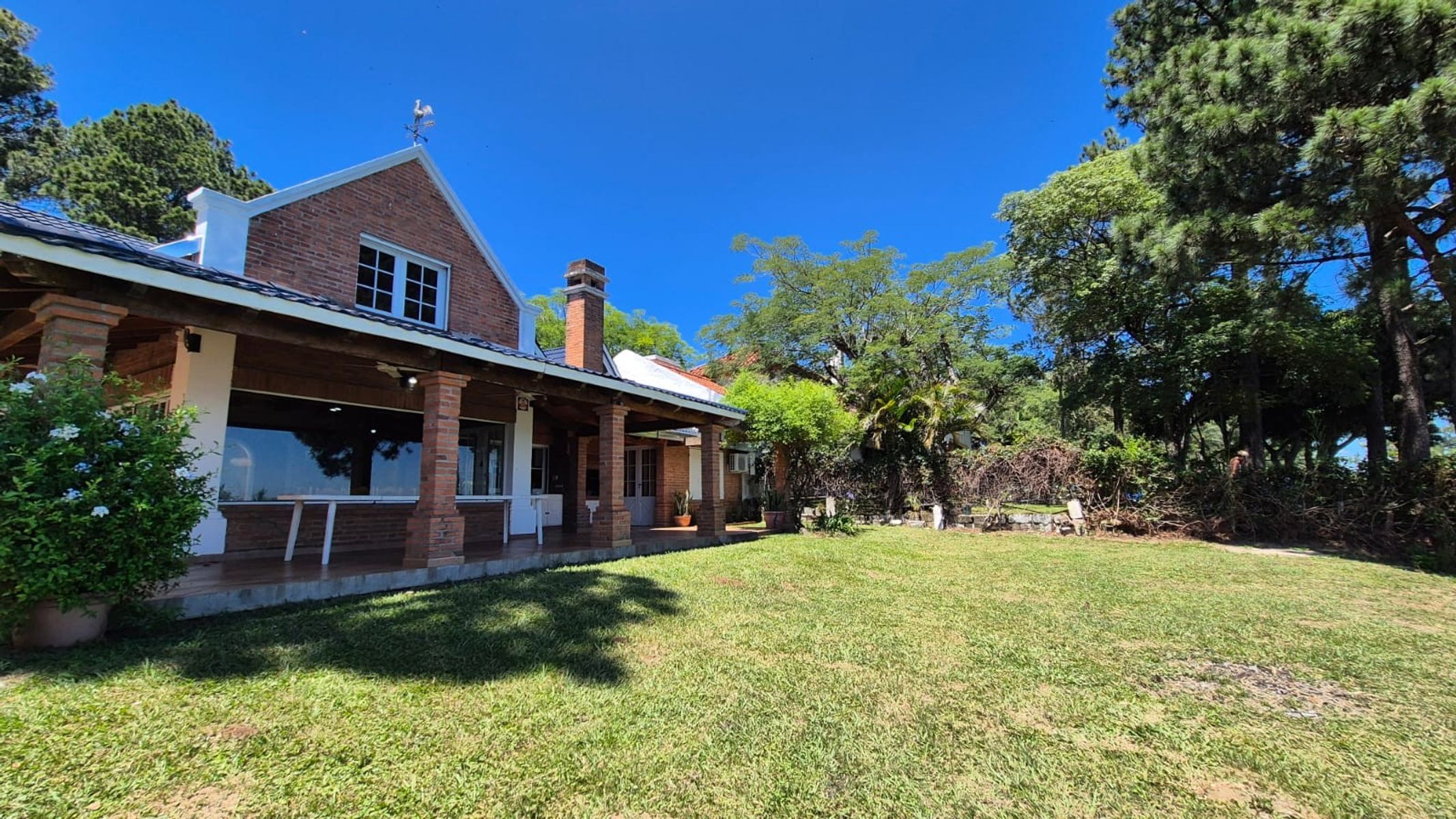 LA CASA DE TU SUEÑOS EN VENTA HERMOSA CON SALIDA AL RÍO PARANÁ — foto 3