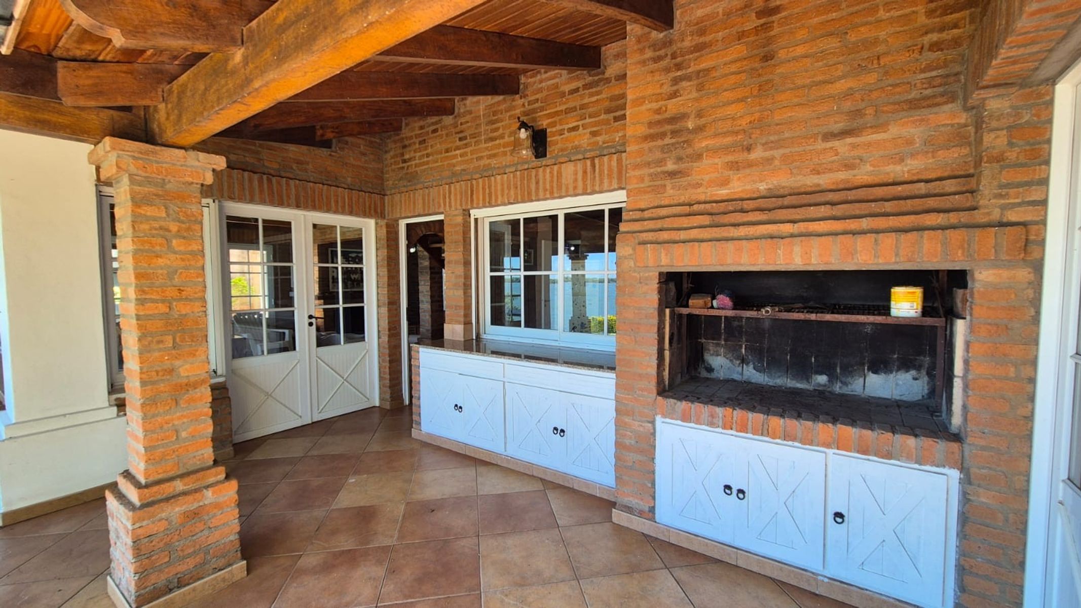 LA CASA DE TU SUEÑOS EN VENTA HERMOSA CON SALIDA AL RÍO PARANÁ — foto 12