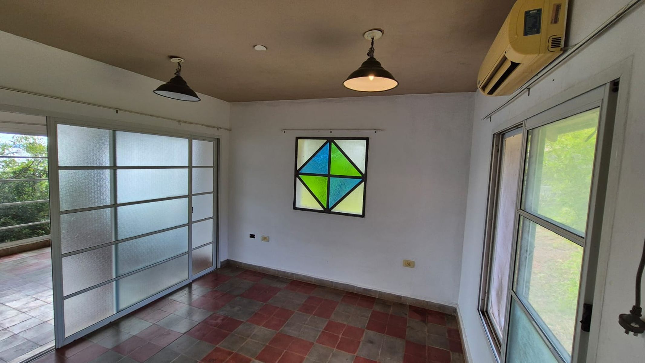 PRECIOSA CASA EN VENTA EN BARRIO COSTA MANGO. IMPERDIBLE - 8