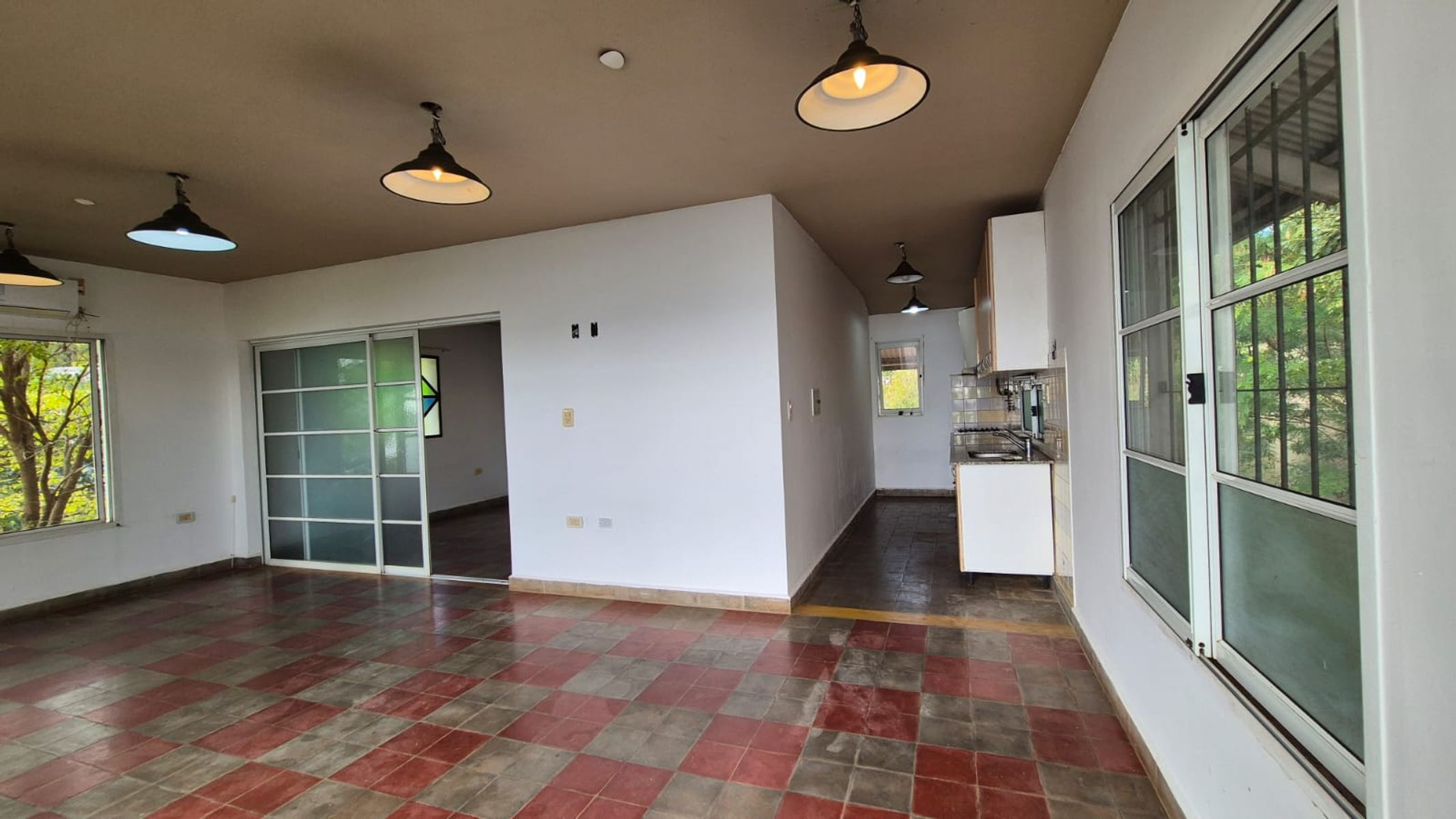 PRECIOSA CASA EN VENTA EN BARRIO COSTA MANGO. IMPERDIBLE - 9