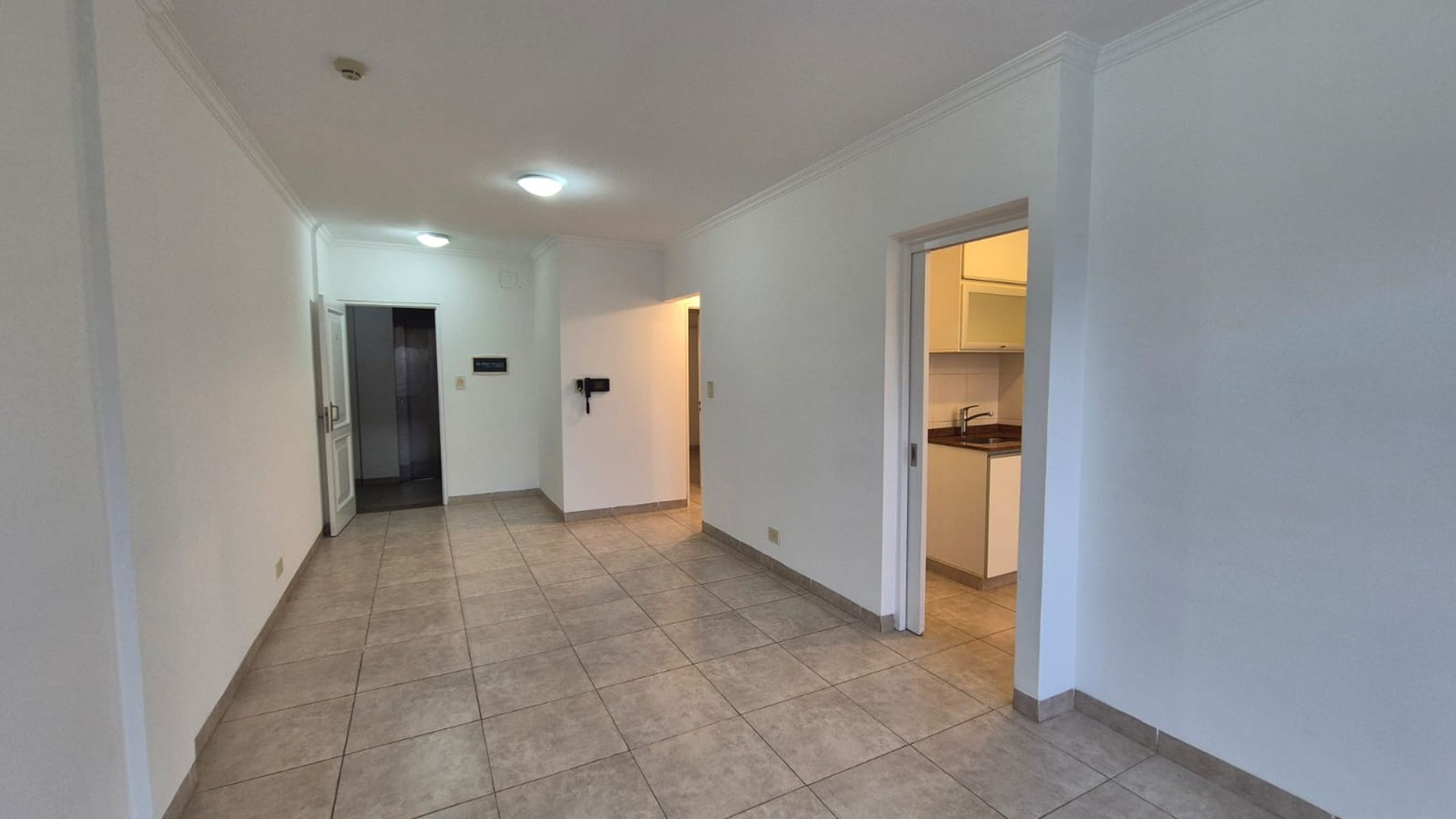 PRECIOSO DEPARTAMENTO DE 1 DORMITORIO EN EL CENTRO DE POSADAS CON COCHERA - 2