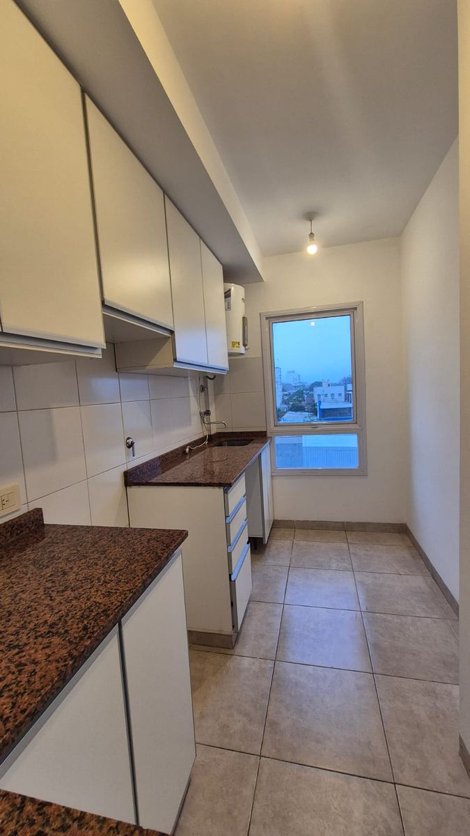 PRECIOSO DEPARTAMENTO DE 1 DORMITORIO EN EL CENTRO DE POSADAS CON COCHERA - 3