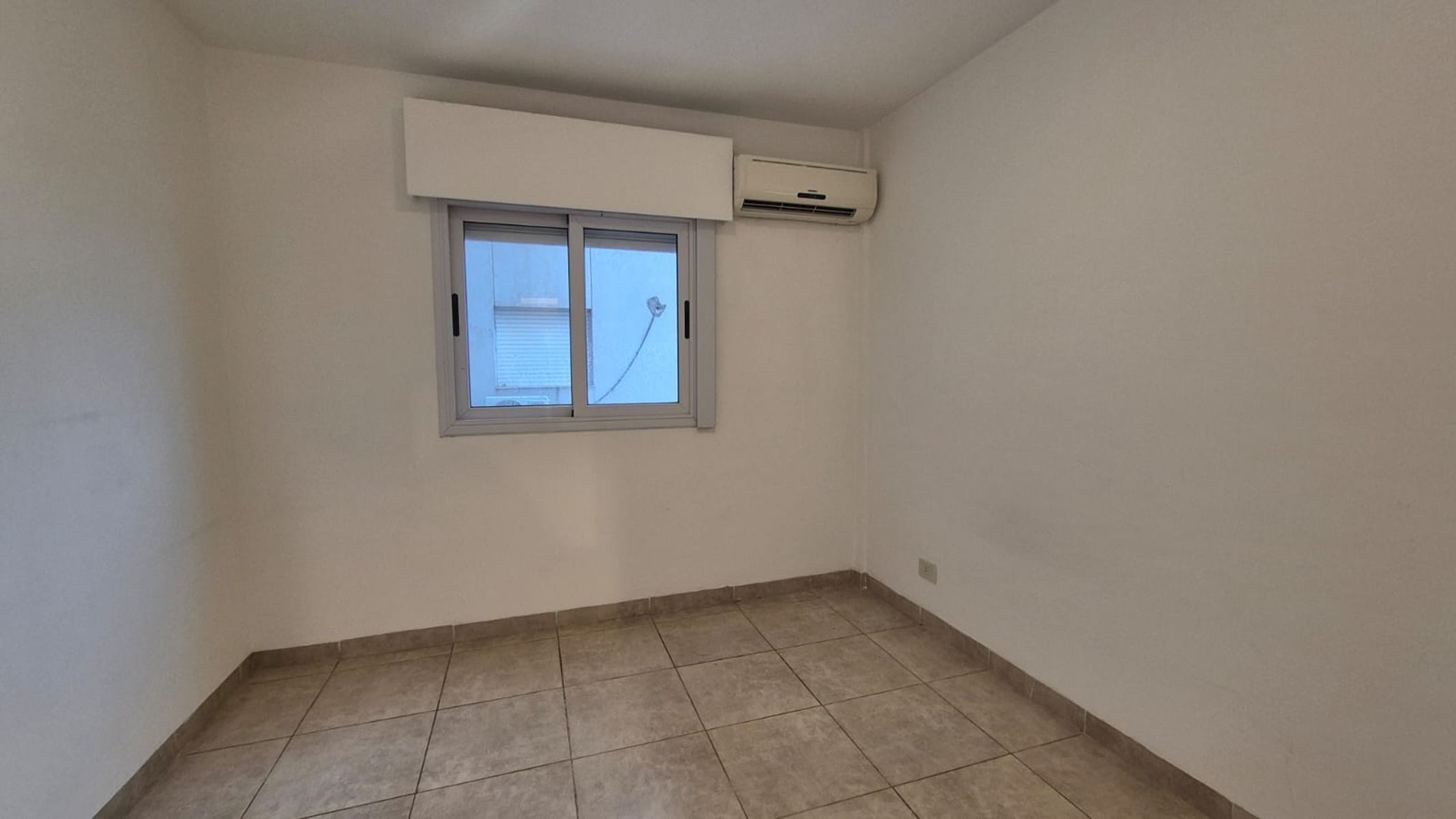 PRECIOSO DEPARTAMENTO DE 1 DORMITORIO EN EL CENTRO DE POSADAS CON COCHERA - 5